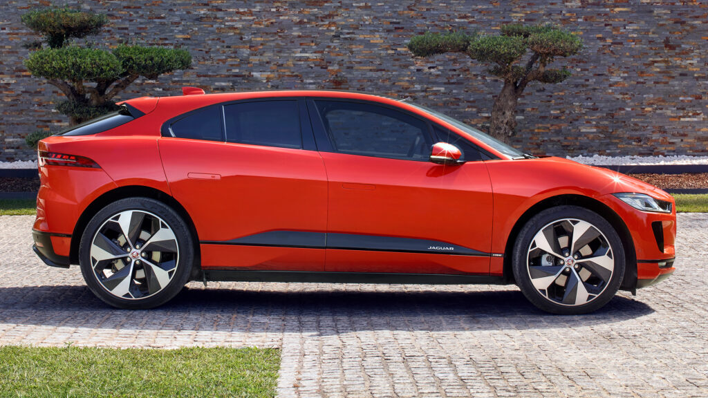  The Brand That&rsquo;s Going All In On EVs Warns Thousands Of EV Owners To Park Outside Again