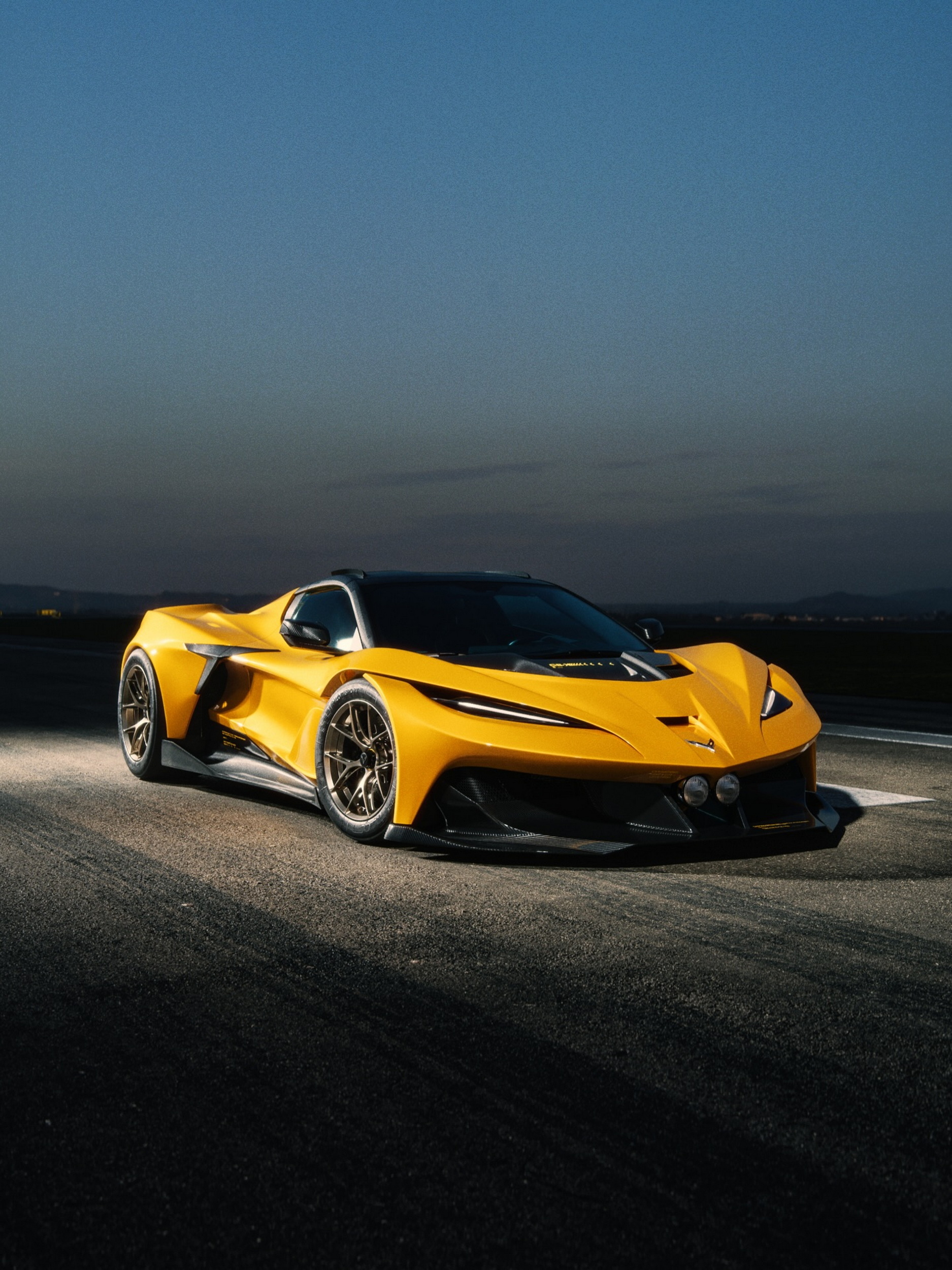 Corvette C8 починався як суперкар, цей C8-X підштовхує його до гіперкарів