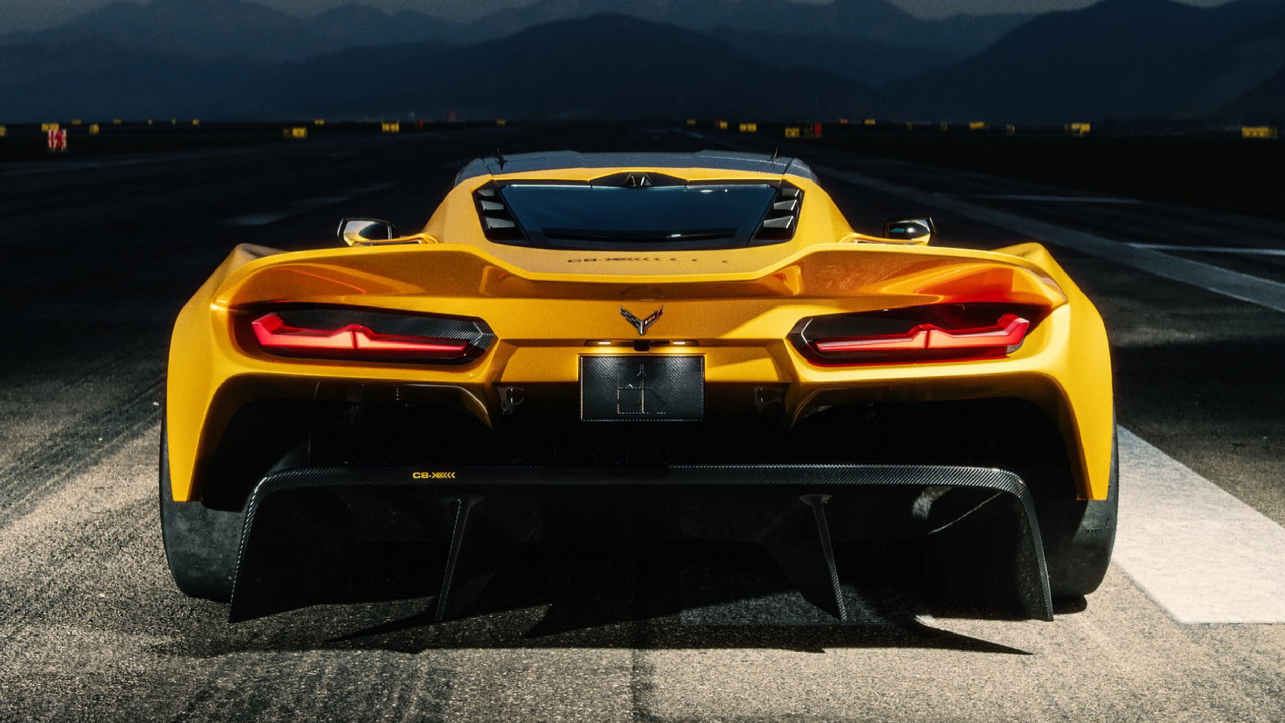 Corvette C8 починався як суперкар, цей C8-X підштовхує його до гіперкарів