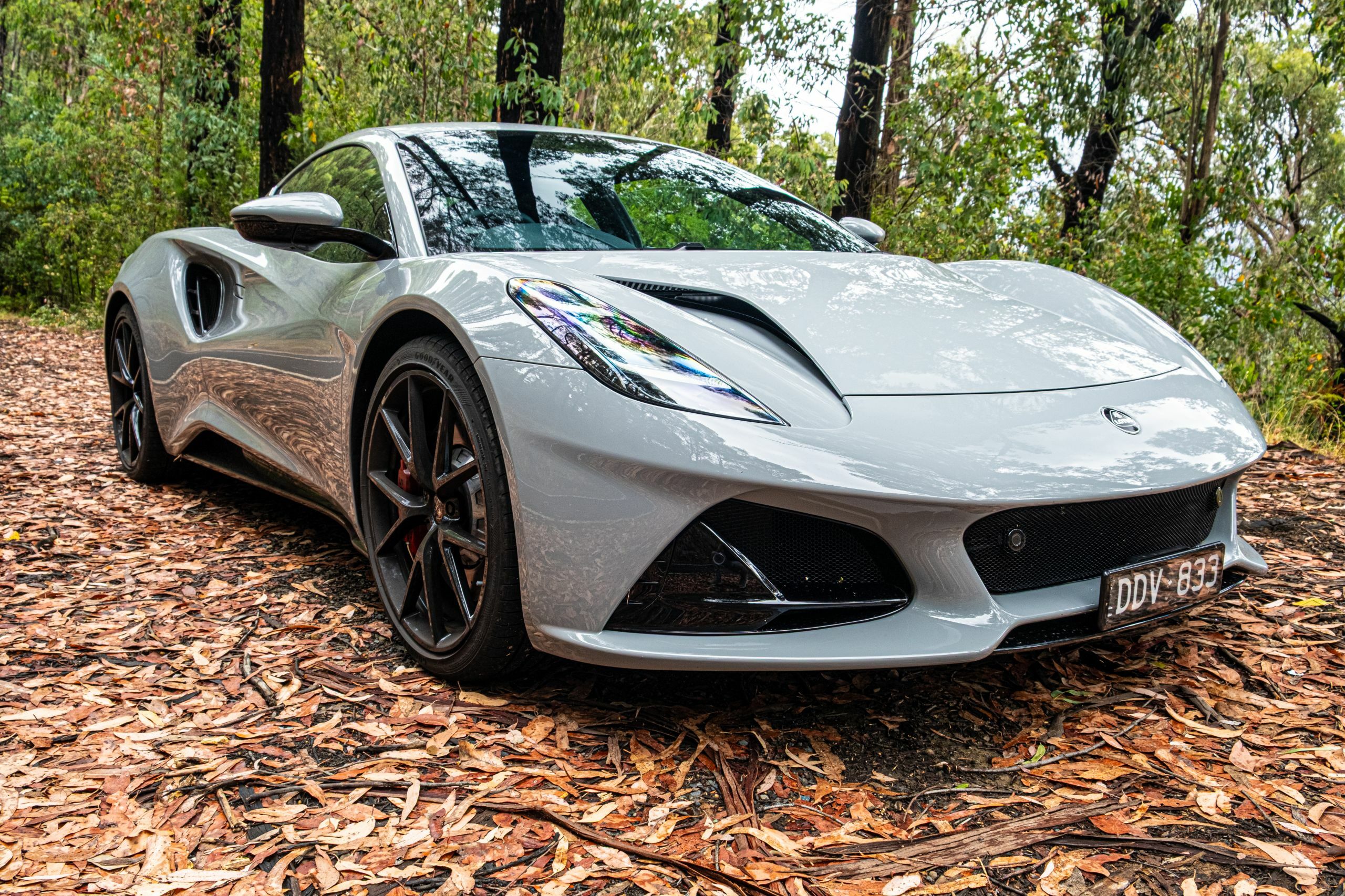 The 2026 Lotus Emira Turbo SE Feels Like An AMG Experiment, But It’s Not | Review