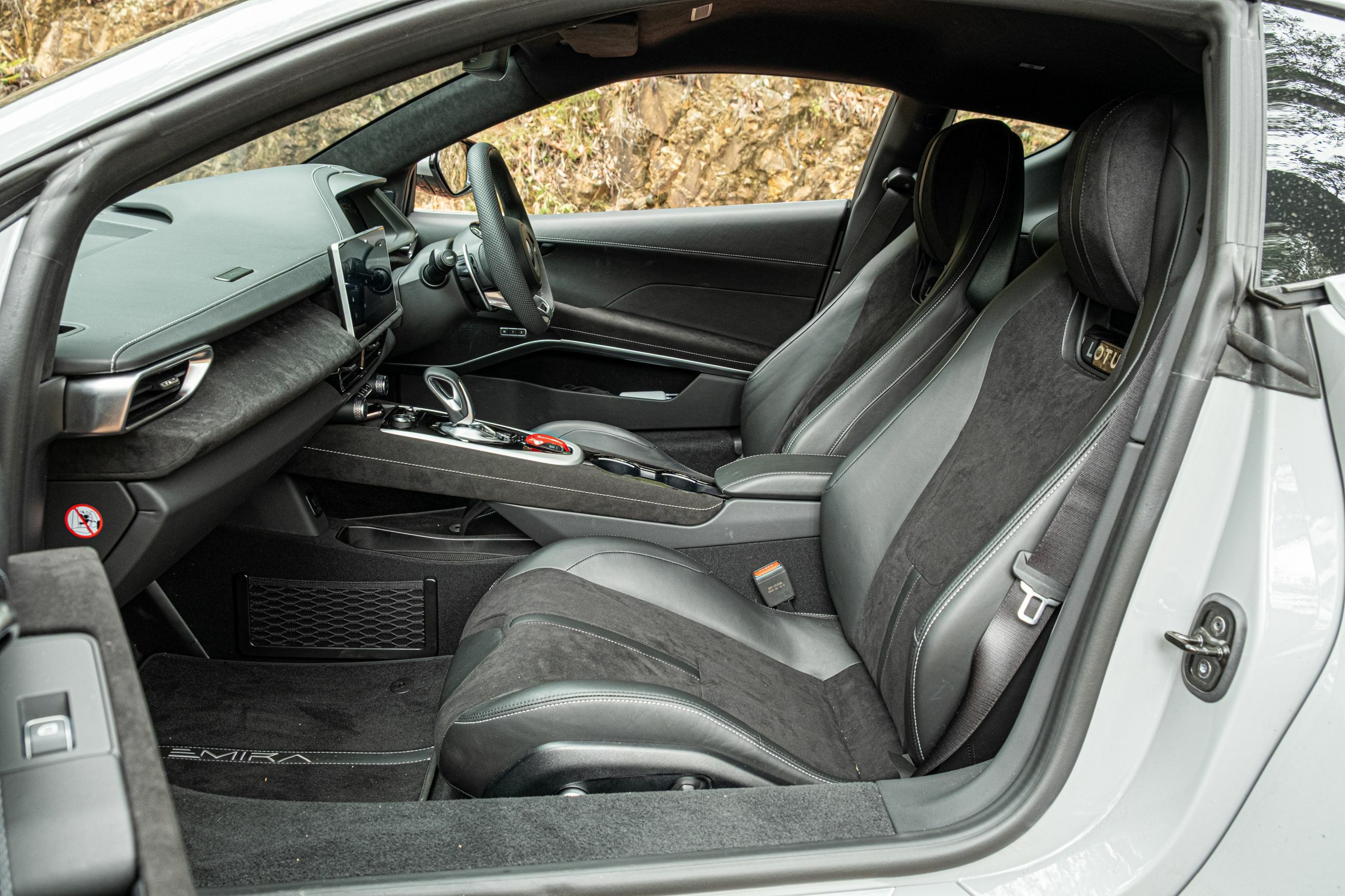 The 2026 Lotus Emira Turbo SE Feels Like An AMG Experiment, But It’s Not | Review