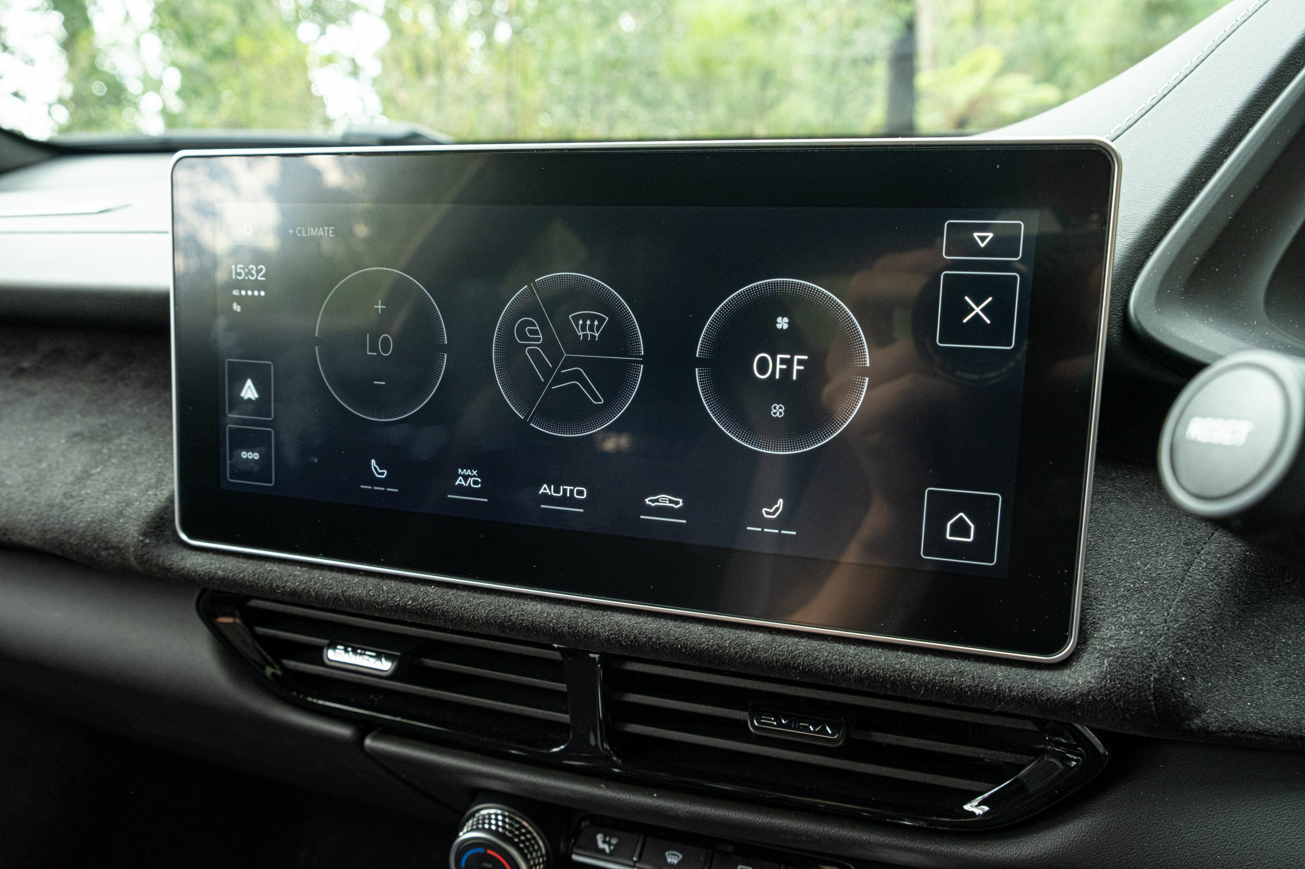 The 2026 Lotus Emira Turbo SE Feels Like An AMG Experiment, But It’s Not | Review