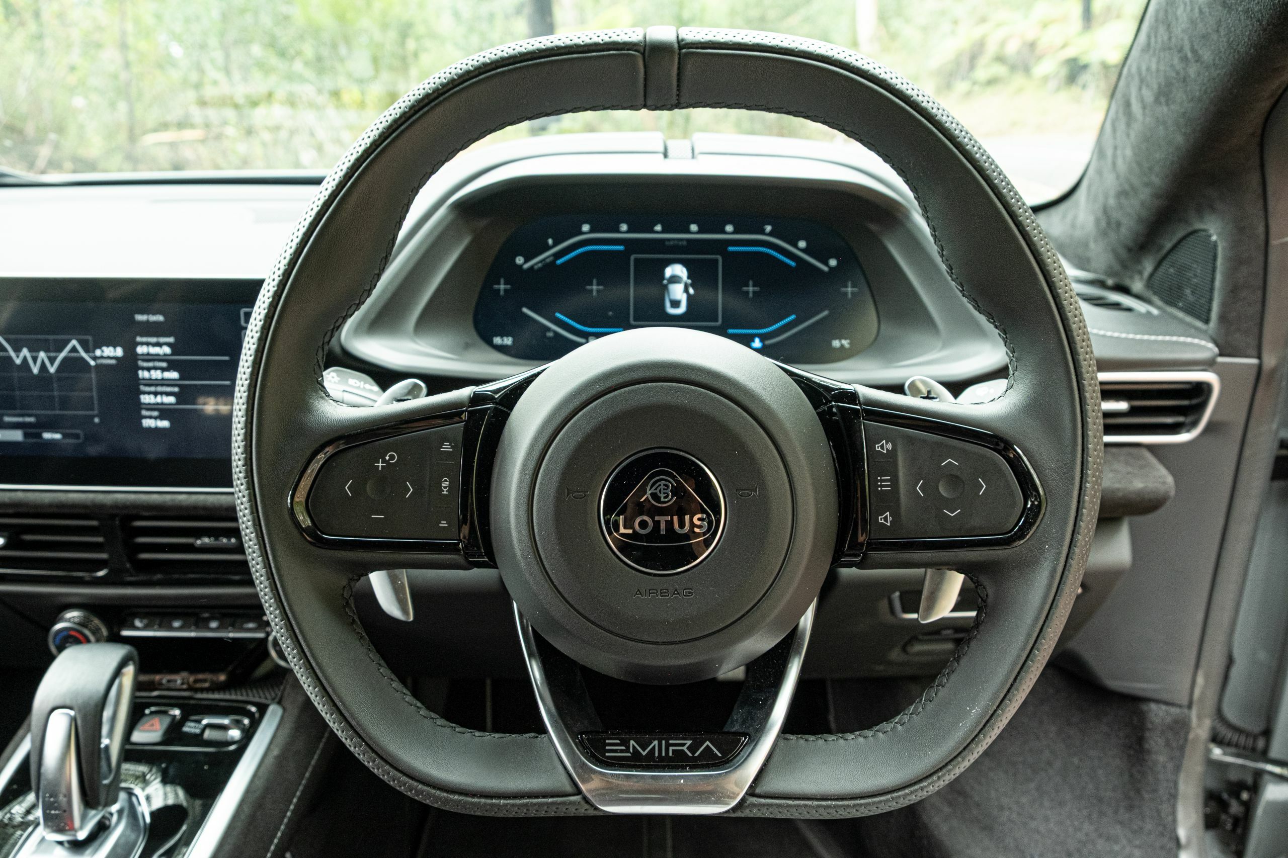 The 2026 Lotus Emira Turbo SE Feels Like An AMG Experiment, But It’s Not | Review