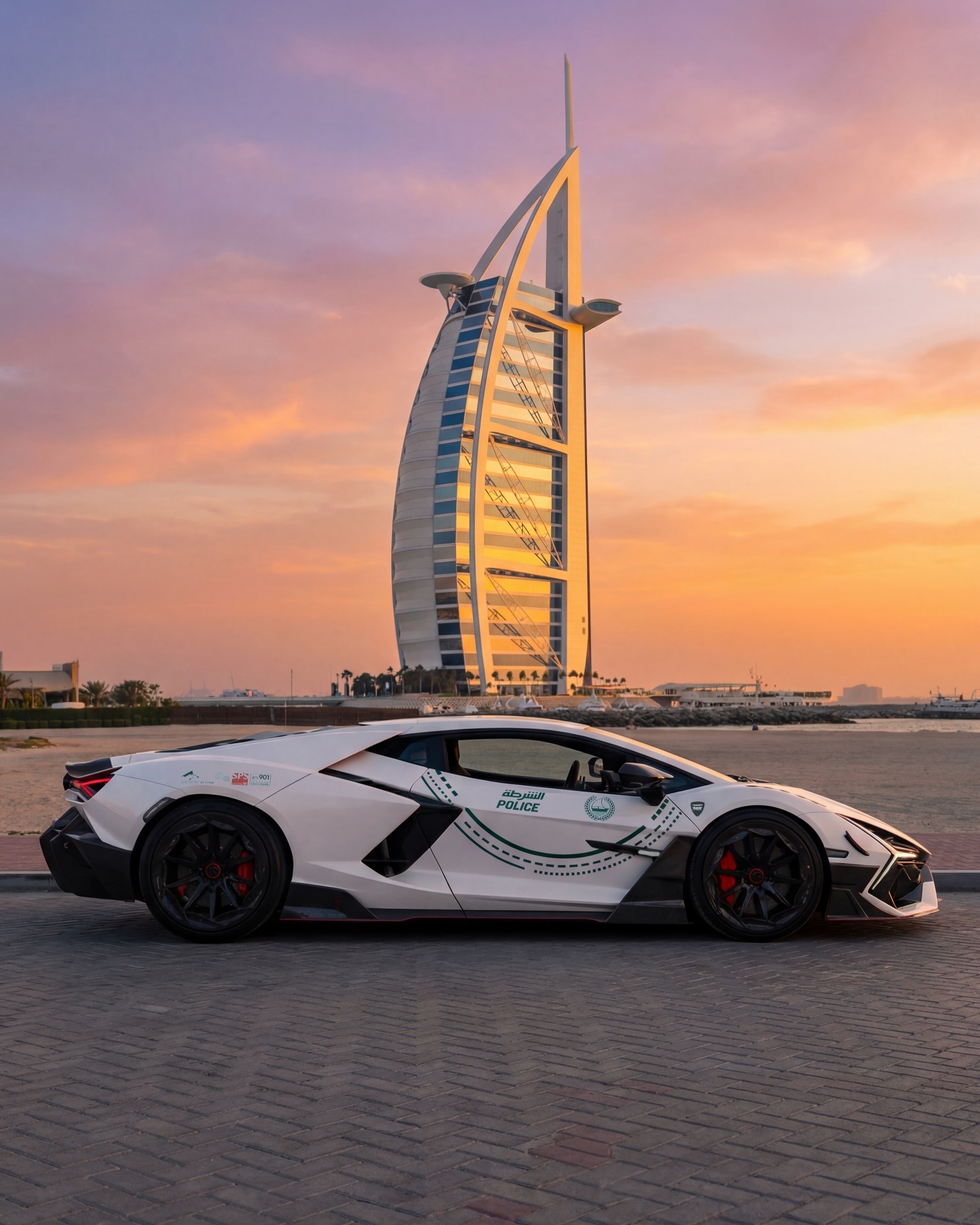 ДАІшник щойно отримав службовий автомобіль потужністю 1001 кінську силу