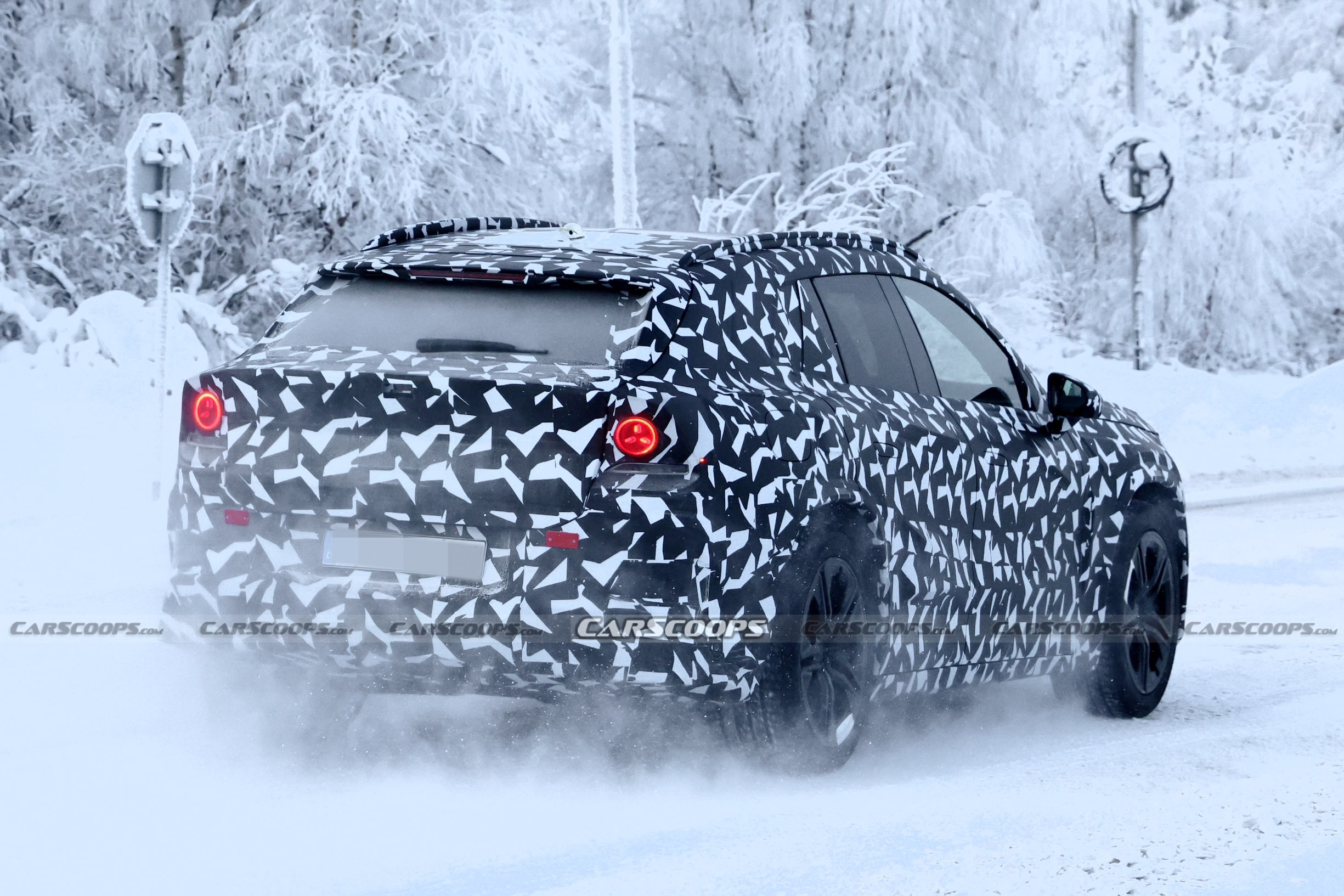 AMG’s Silent 1,153 HP SUV Will Fake Gear Shifts And A V8 It Doesn’t Have – Renders
