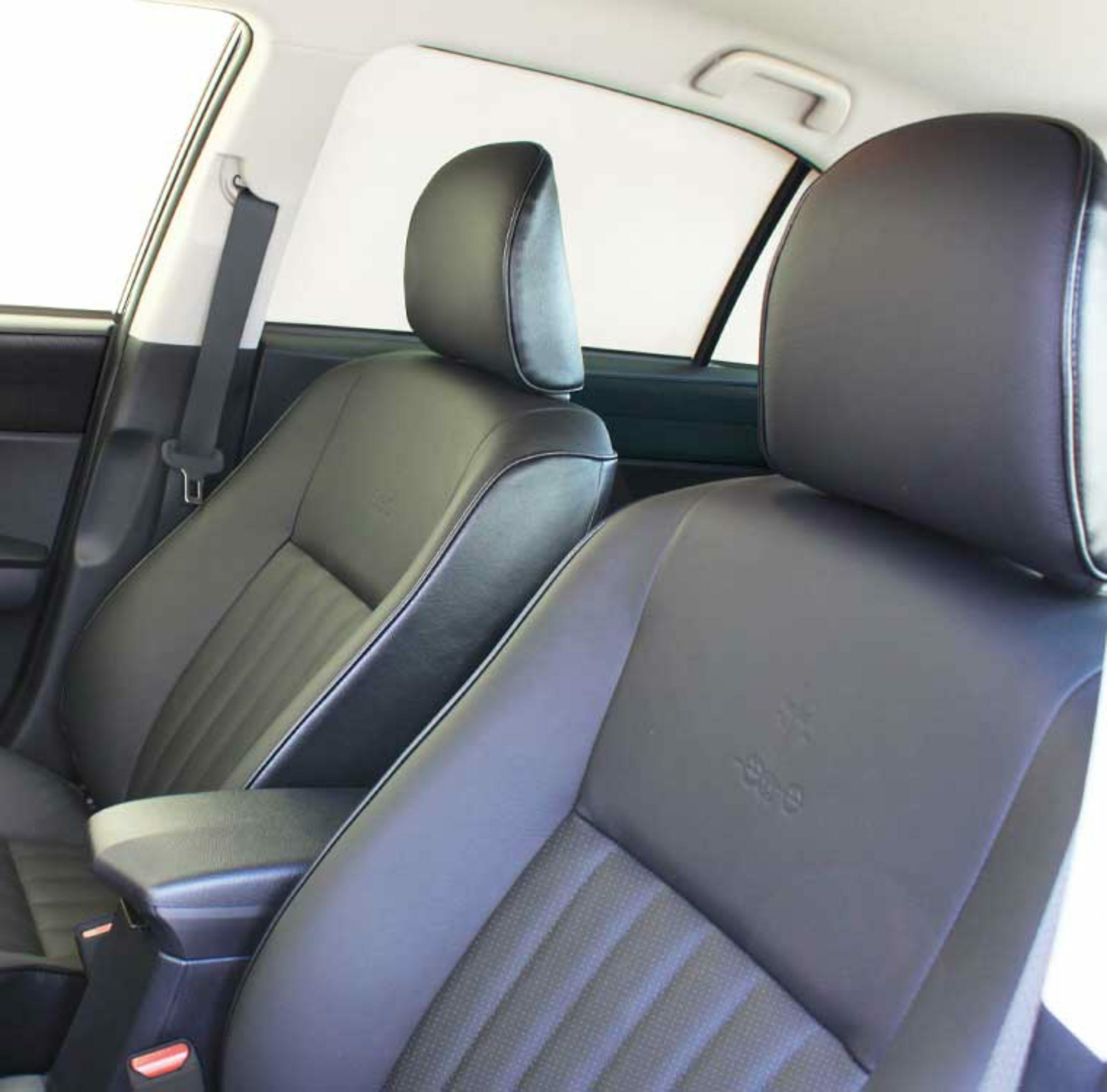 Найдивніша Toyota від Mitsuoka нарешті звільняється