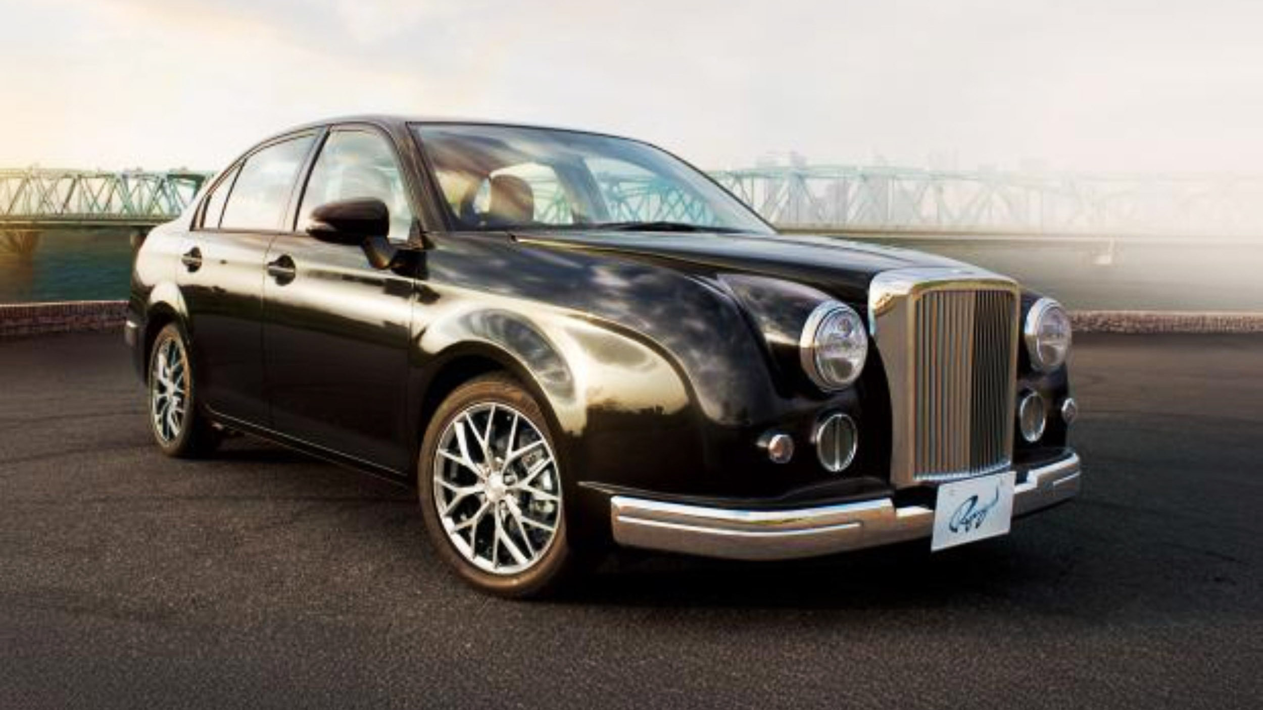 Найдивніша Toyota від Mitsuoka нарешті звільняється