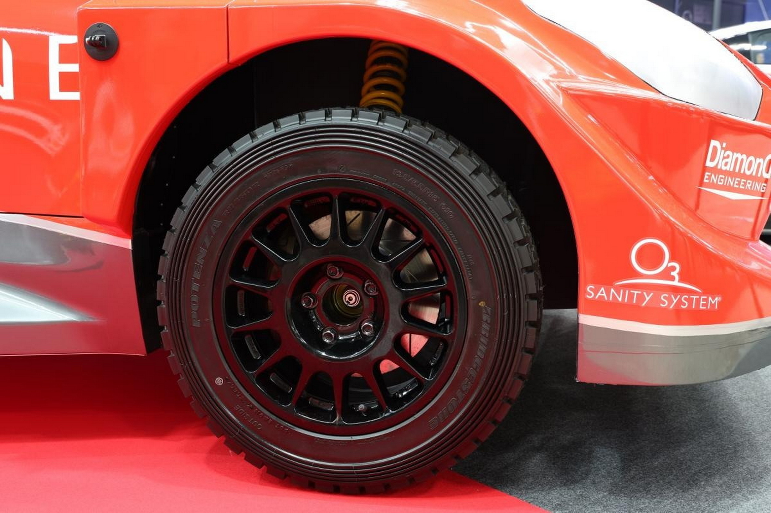 Suzuki знищила Swift Sport, але цей монстр відмовився помирати