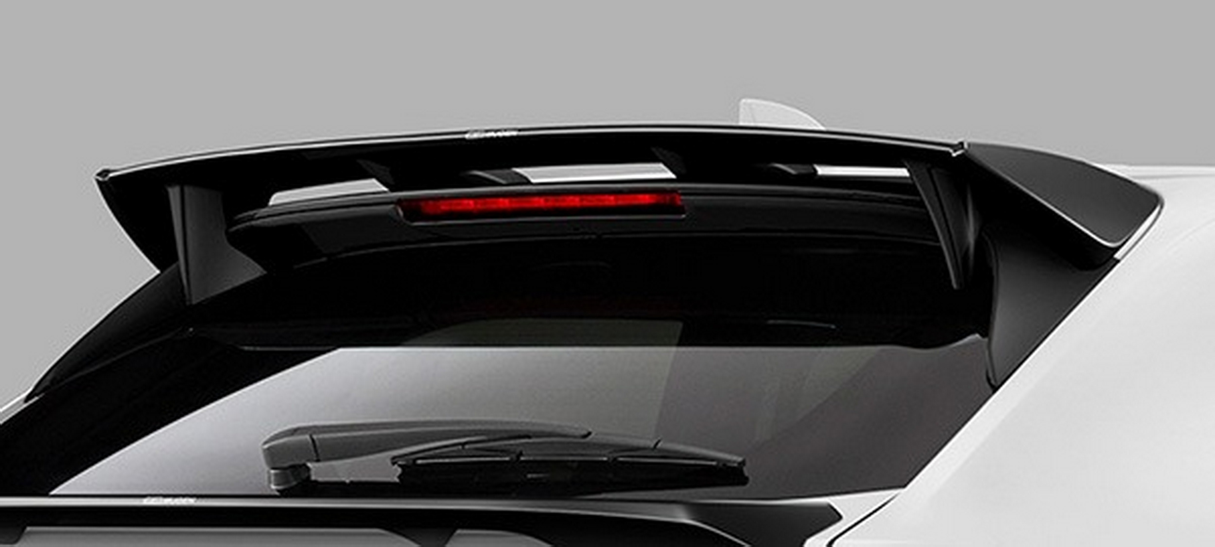 Mugen HR-V має два вихлопні патрубки, але потужності вистачає лише на один