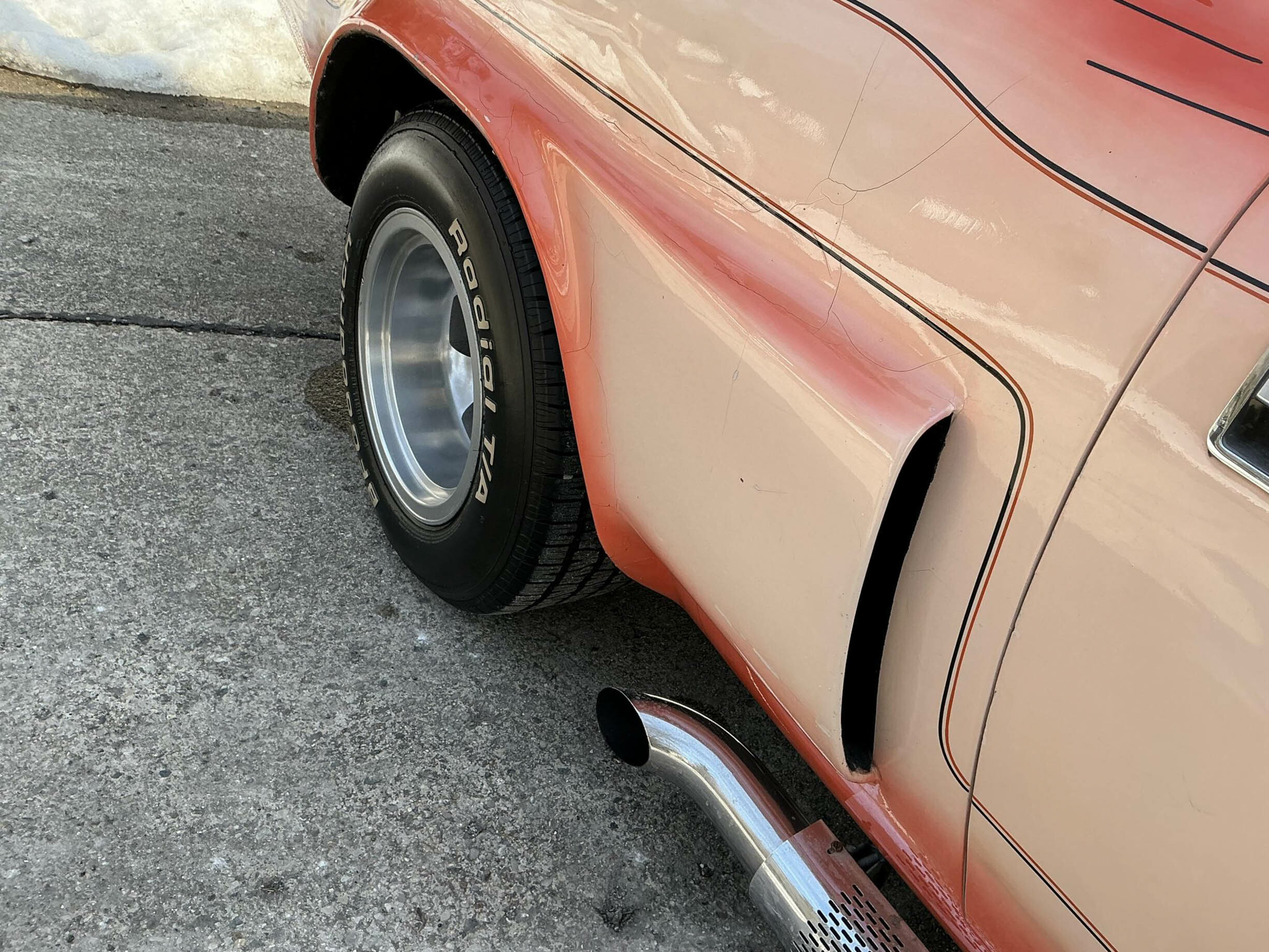 Цей колишній масл-кар кінозірки схожий на мустанг Bullitt з трейлерного парку