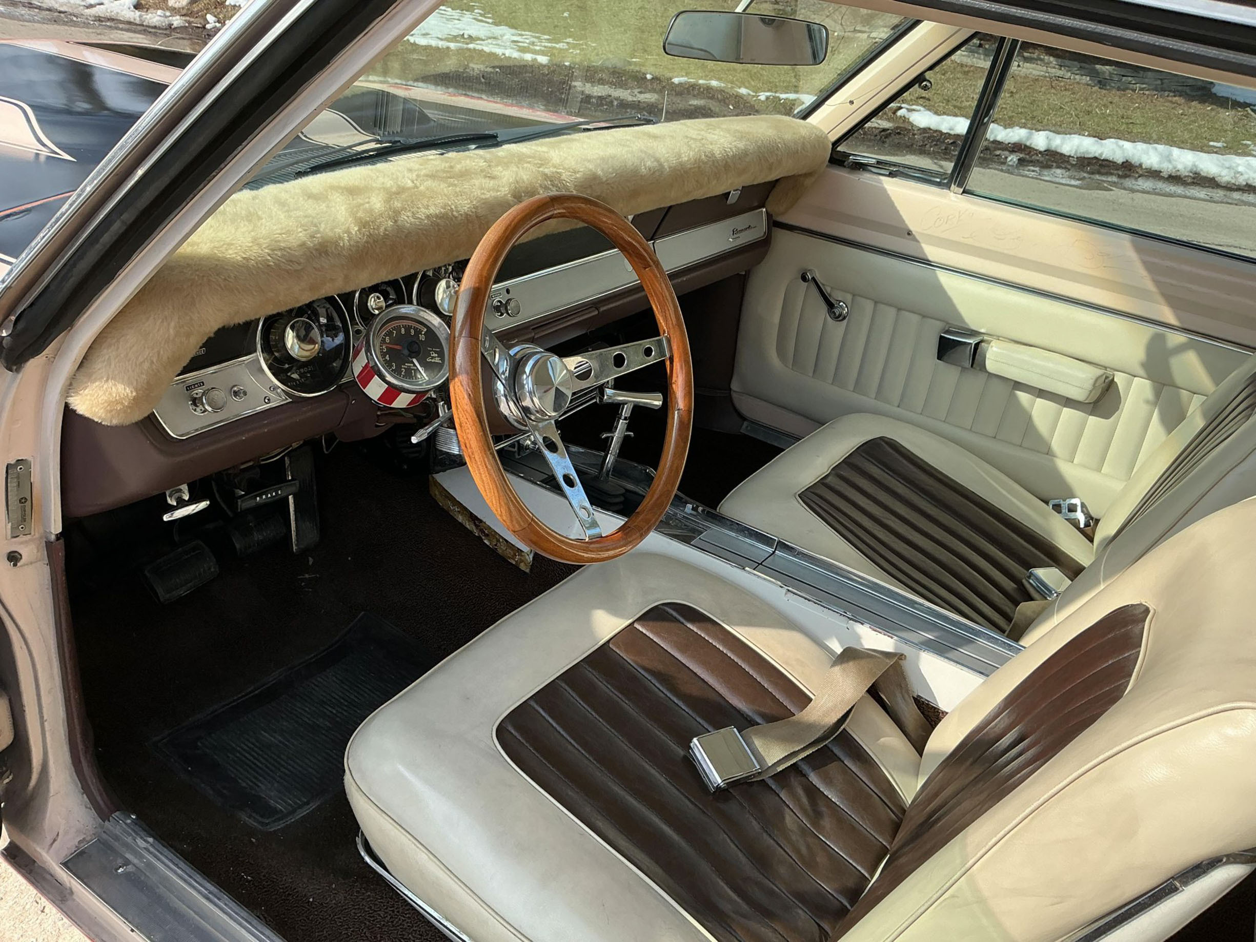 Цей колишній масл-кар кінозірки схожий на мустанг Bullitt з трейлерного парку