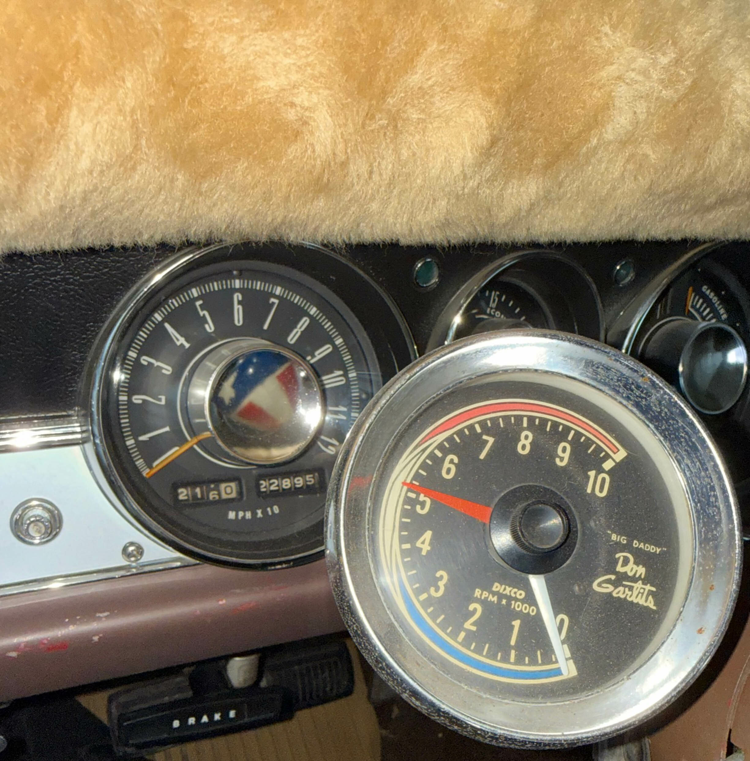 Цей колишній масл-кар кінозірки схожий на мустанг Bullitt з трейлерного парку