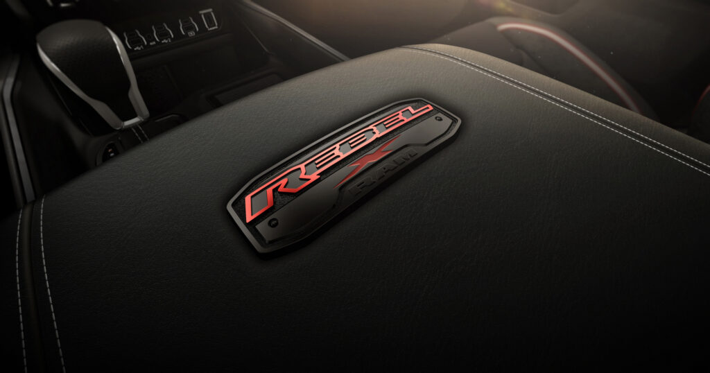   राम के वफादार वी8 दहाड़ की लालसा रखते हैं, पुनर्जन्म विद्रोही एक्स टर्बो श्रीक के साथ जवाब देता है