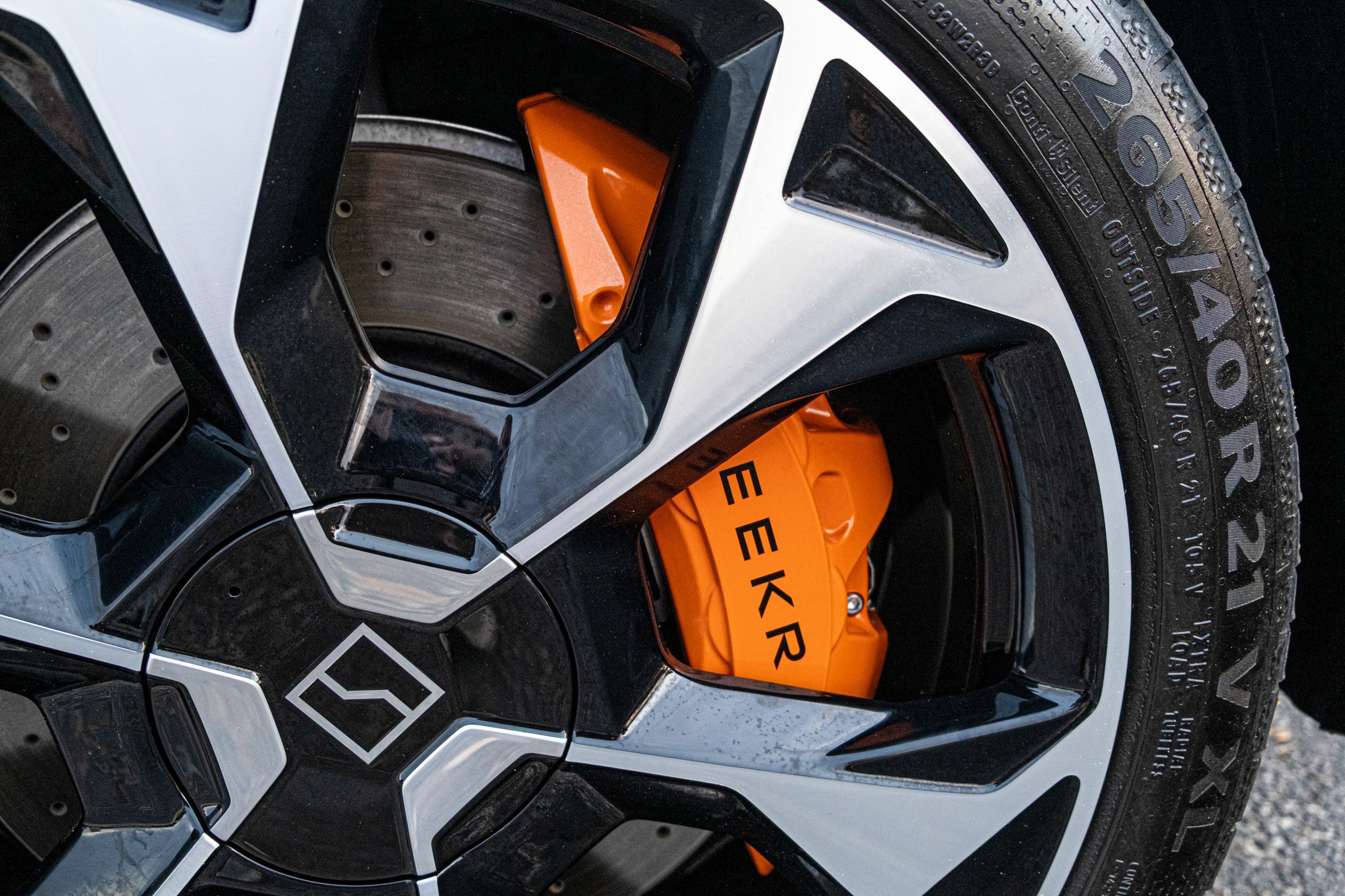 2026 Zeekr 7X Performance Is Proof That Tesla Isn’t The Benchmark Anymore | Review