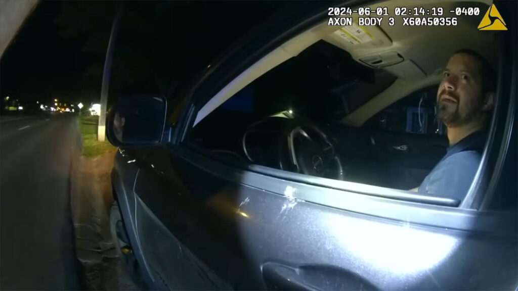  Off-Duty Cop Stopped For Suspected DUI And Then The Cameras Turned Off