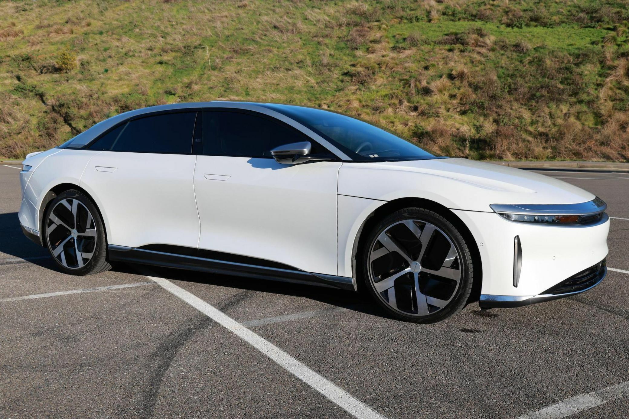 2022 Lucid Air Dream Edition Performance Auction - 1