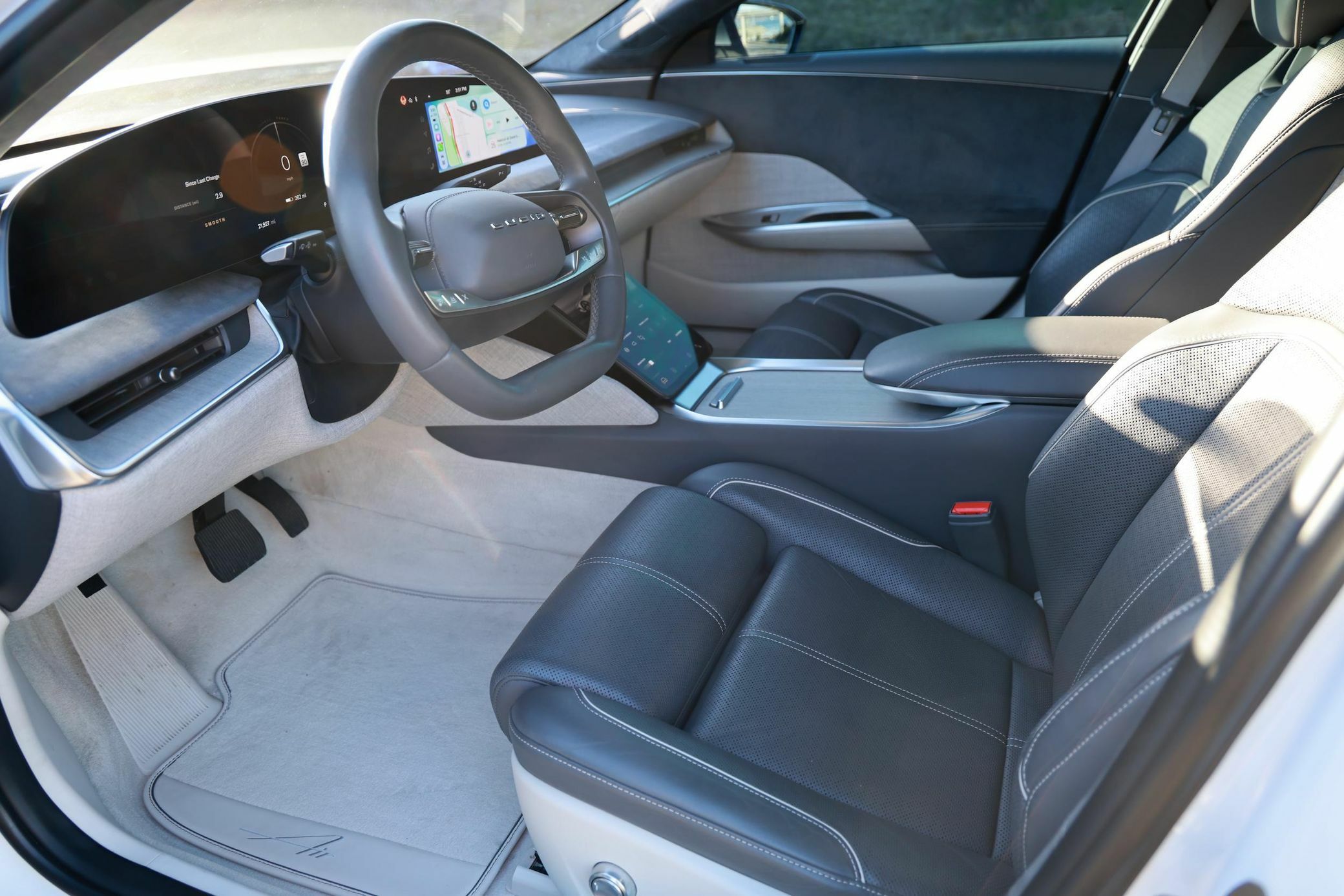 2022 Lucid Air Dream Edition Performance Auction - 22