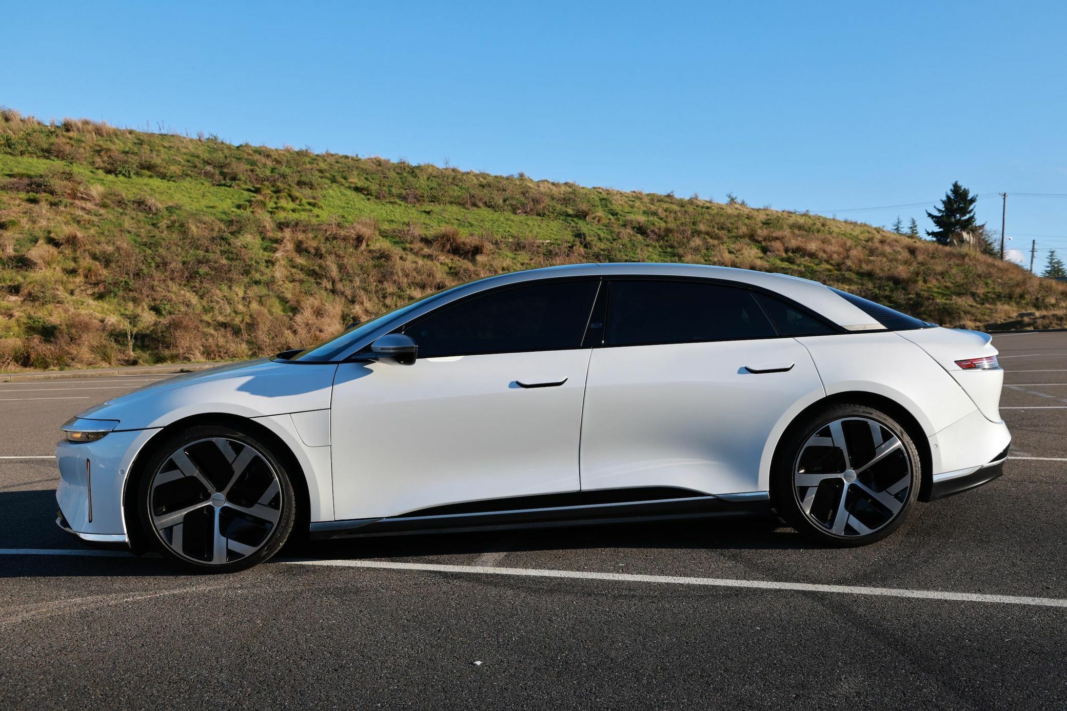 2022 Lucid Air Dream Edition Performance Auction - 8