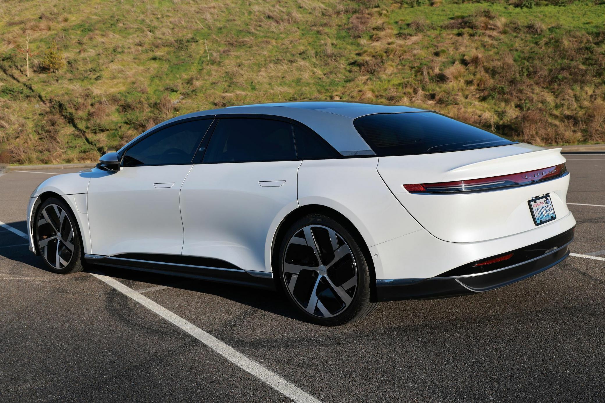 2022 Lucid Air Dream Edition Performance Auction - 9