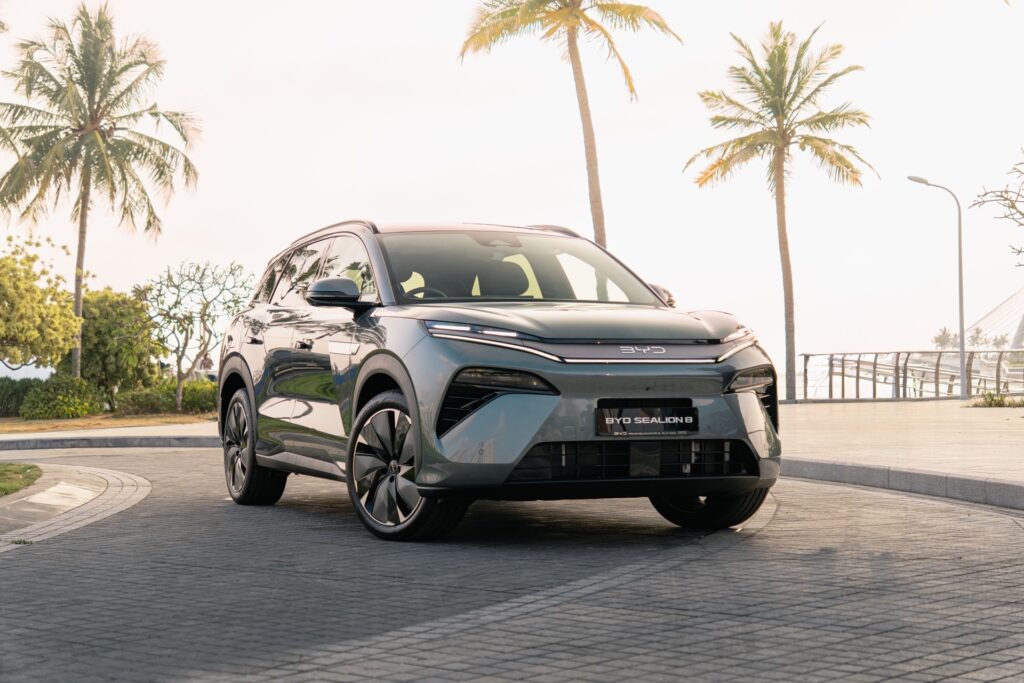  Democrats Rarely Back Trump&rsquo;s Tariffs, Until China&rsquo;s Automakers Came Up