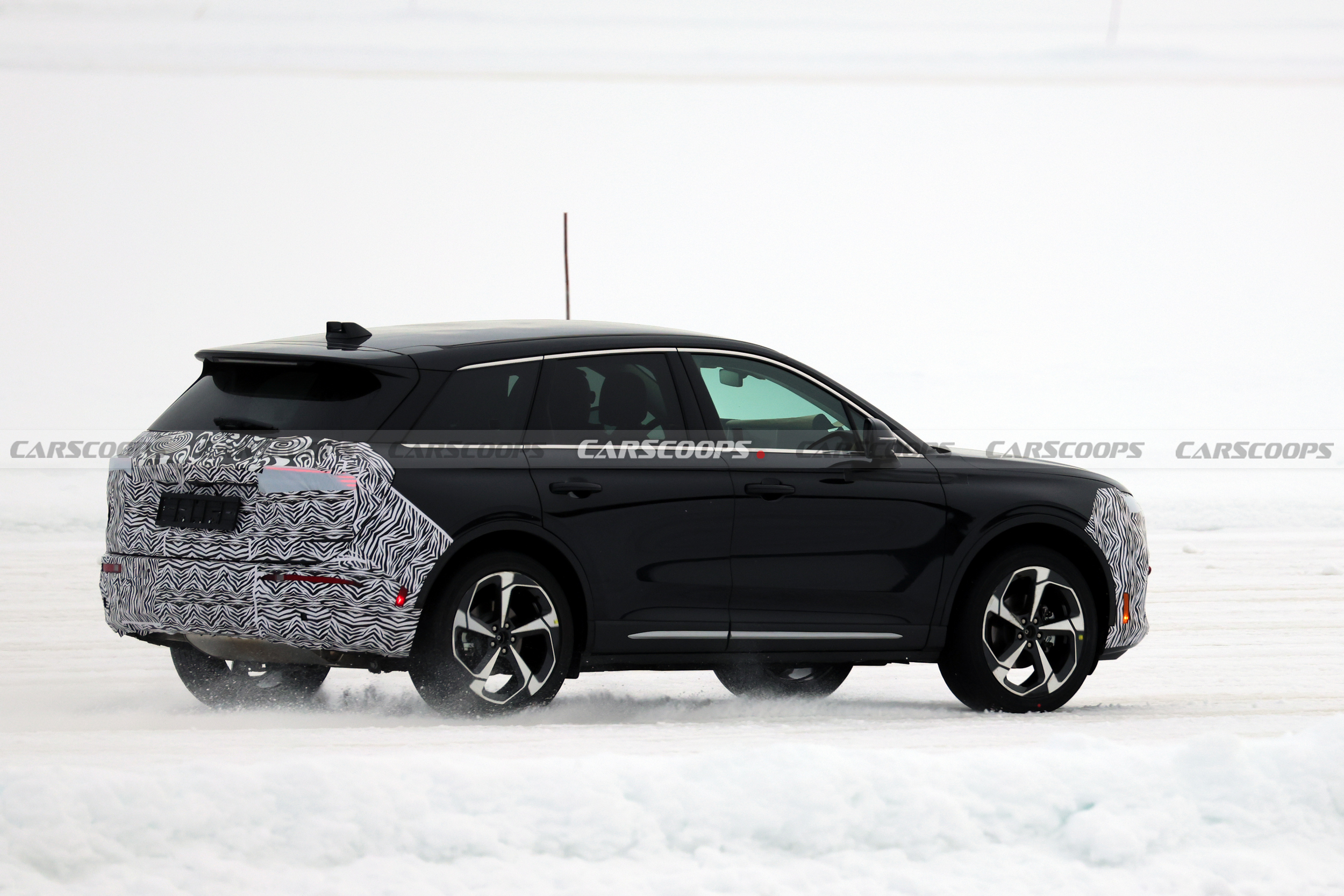 2027 Lincoln Corsair Scoop 316 11