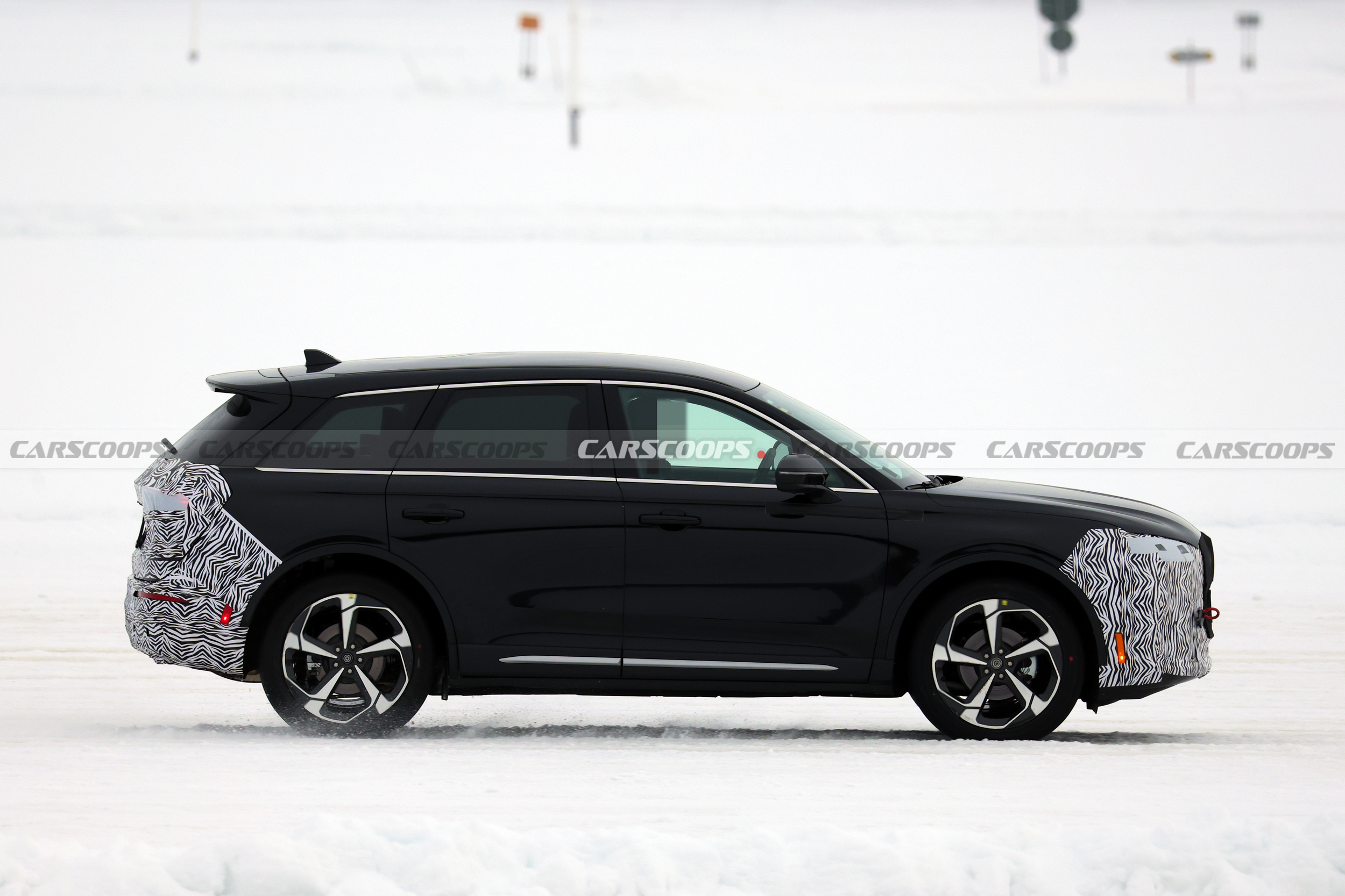 2027 Lincoln Corsair Scoop 316 9