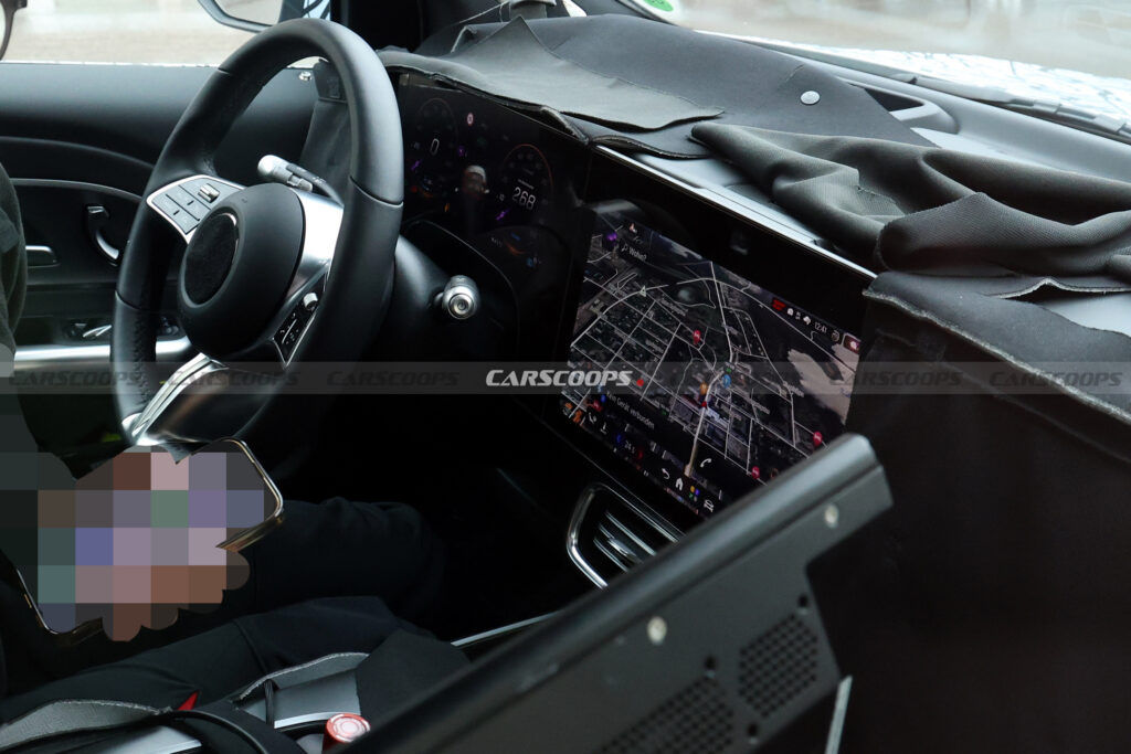  Mercedes&rsquo; New GLA Breaks Cover July 29, But Spy Shots Got There First