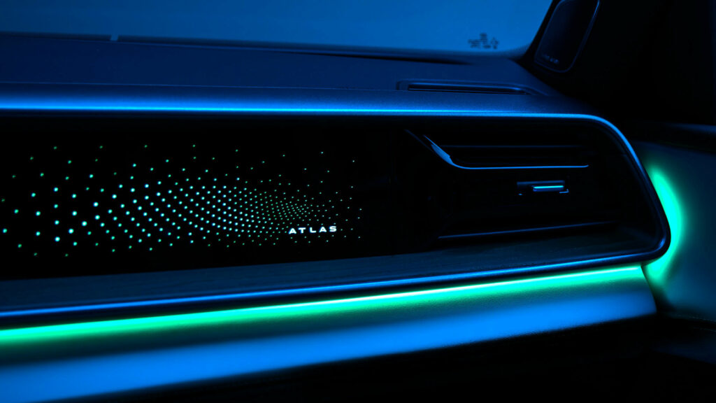  The New Volkswagen Atlas Is Getting A Screen It Never Had Before