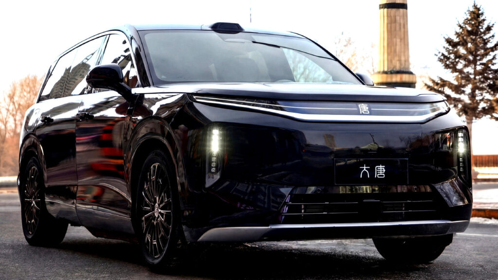 BYD New Flagship Dynasty SUV Charges From 10 To 97% In 9 Minutes