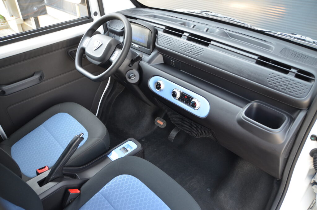 Ari 458 Pro Camper збоку