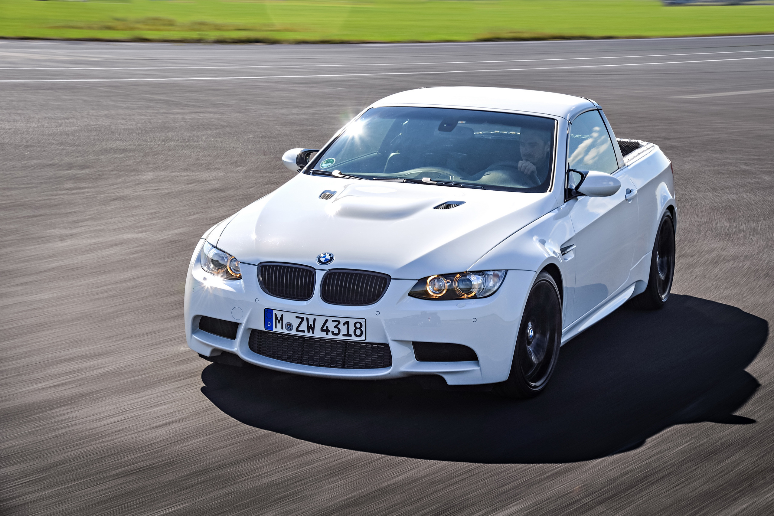 BMW Pickups X7 M3 E92 E30 6
