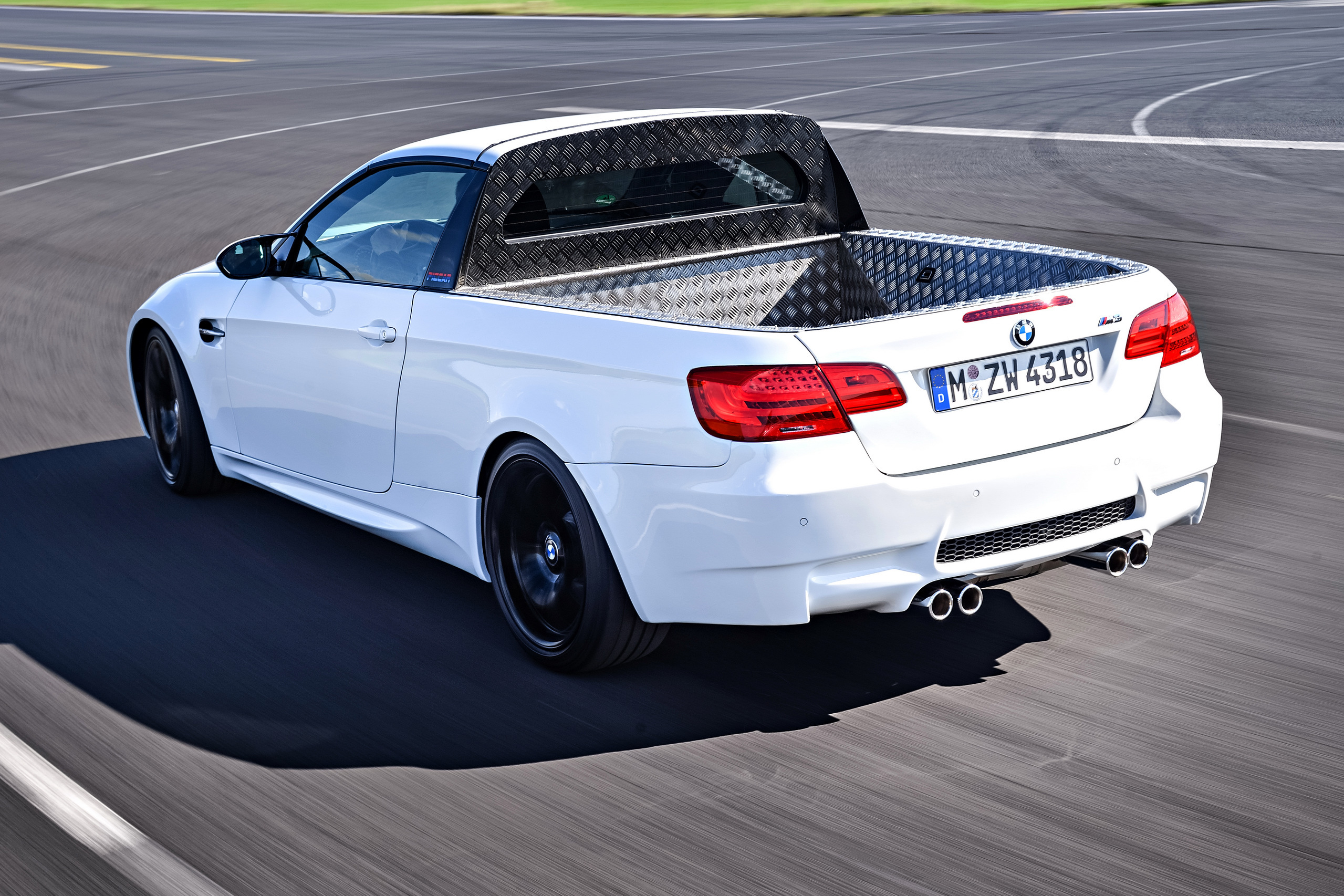 BMW Pickups X7 M3 E92 E30 7
