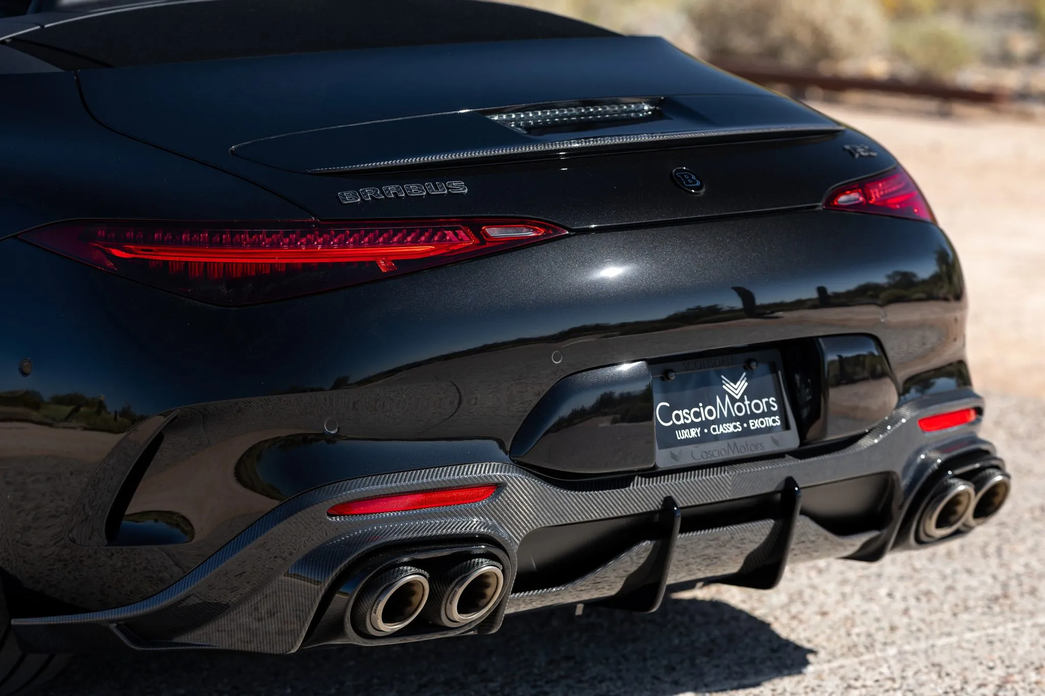 Ледве обкатаний Brabus SL63 щойно перевірив реальність на 170 тисяч доларів