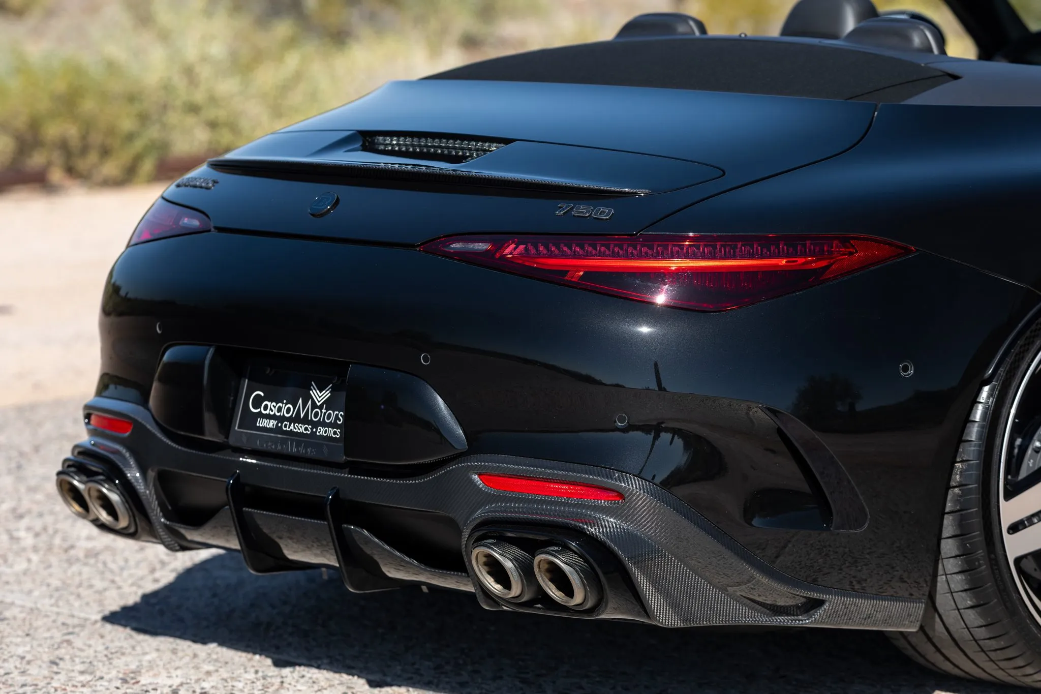 Ледве обкатаний Brabus SL63 щойно перевірив реальність на 170 тисяч доларів