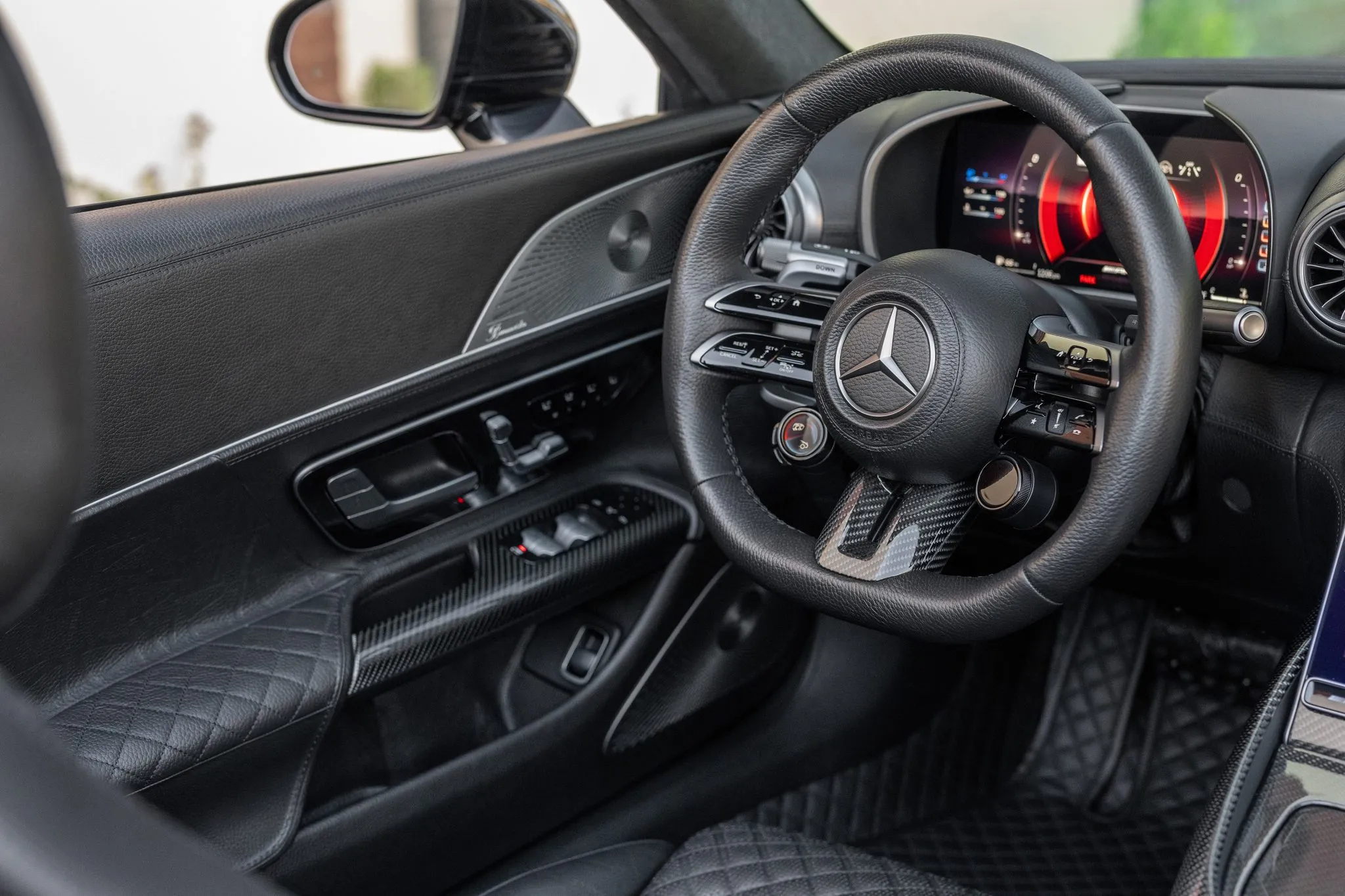 Ледве обкатаний Brabus SL63 щойно перевірив реальність на 170 тисяч доларів