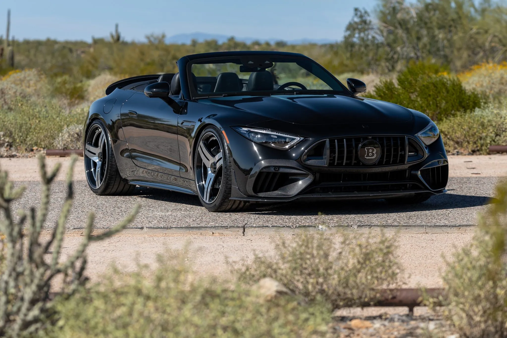 Ледве обкатаний Brabus SL63 щойно перевірив реальність на 170 тисяч доларів