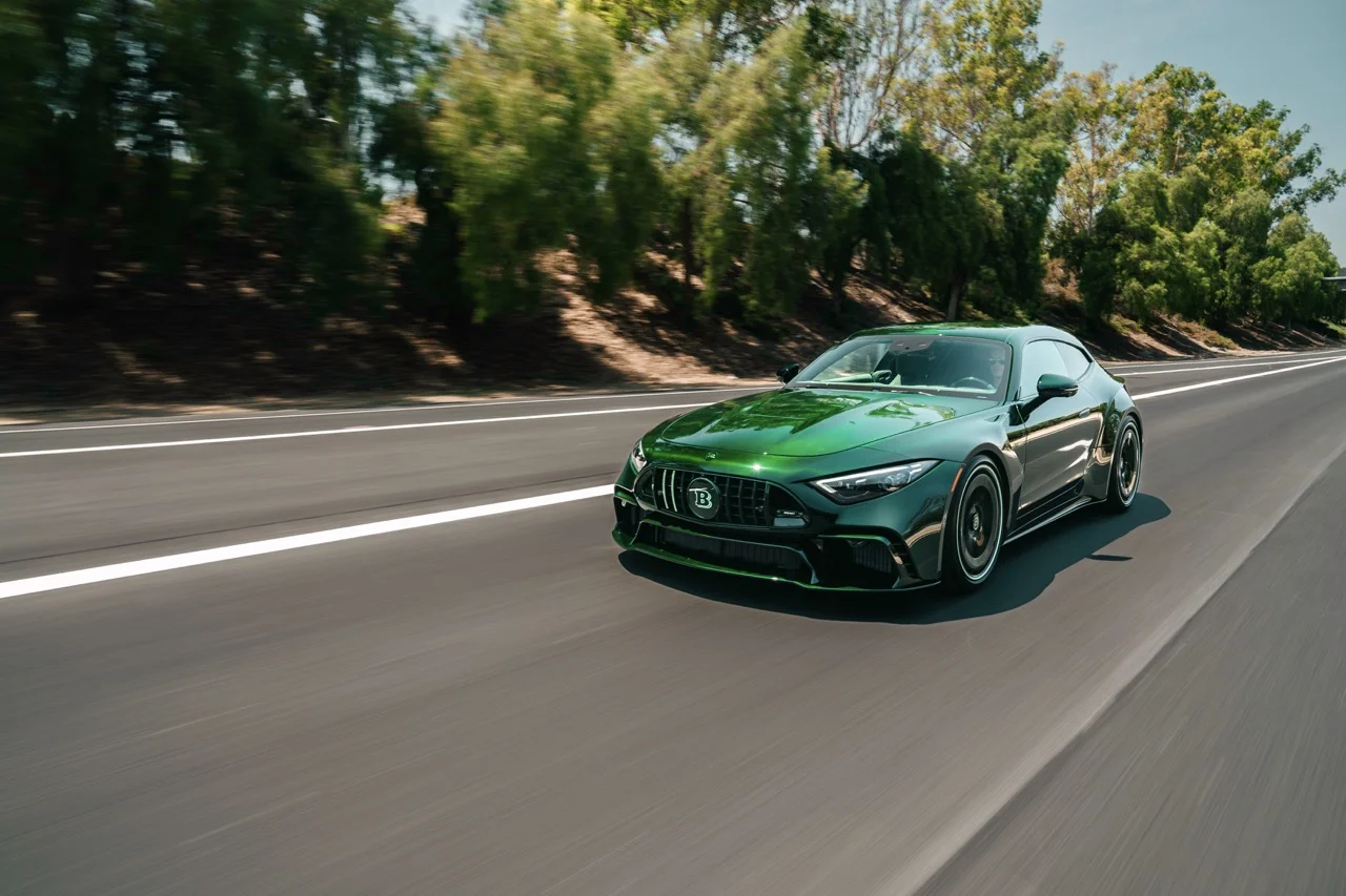 Ви можете купити найкраще клоунське взуття Mercedes в Америці