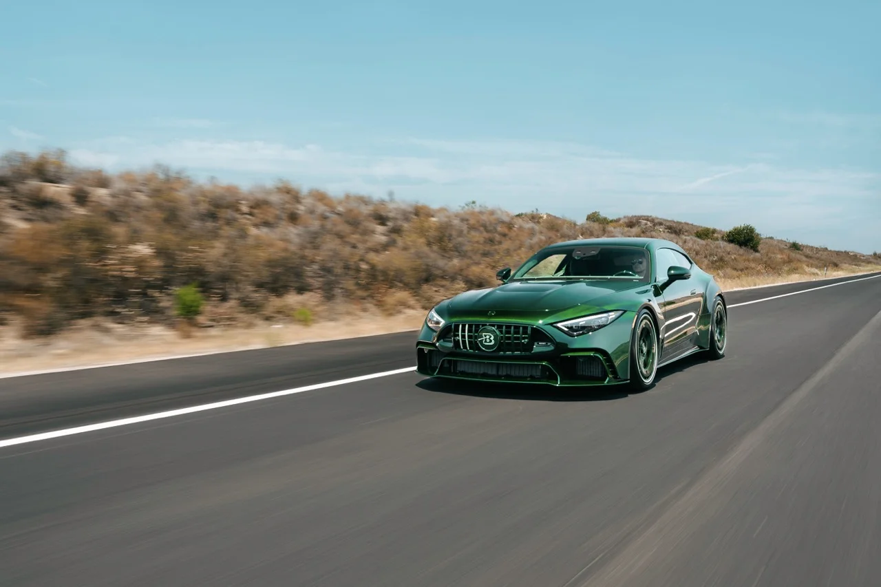 Ви можете купити найкраще клоунське взуття Mercedes в Америці