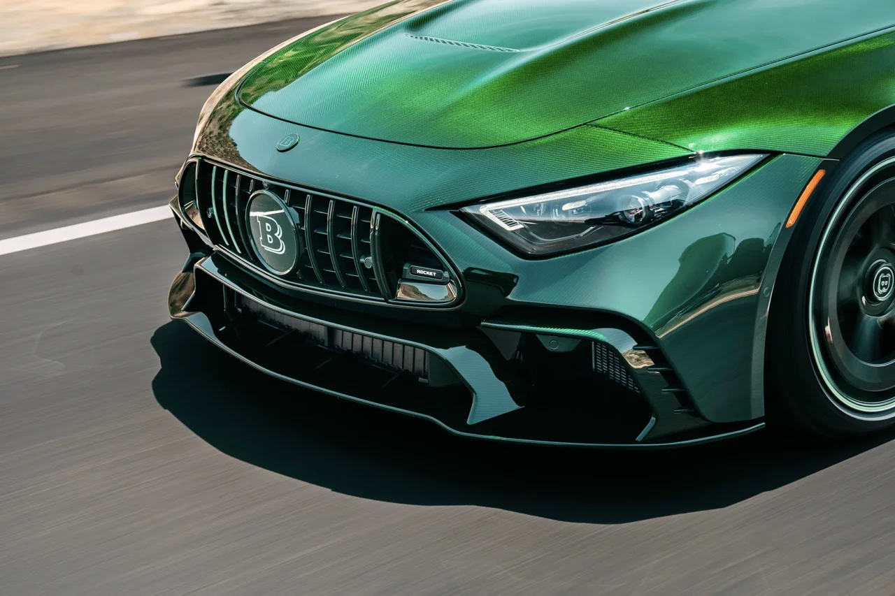 Ви можете купити найкраще клоунське взуття Mercedes в Америці