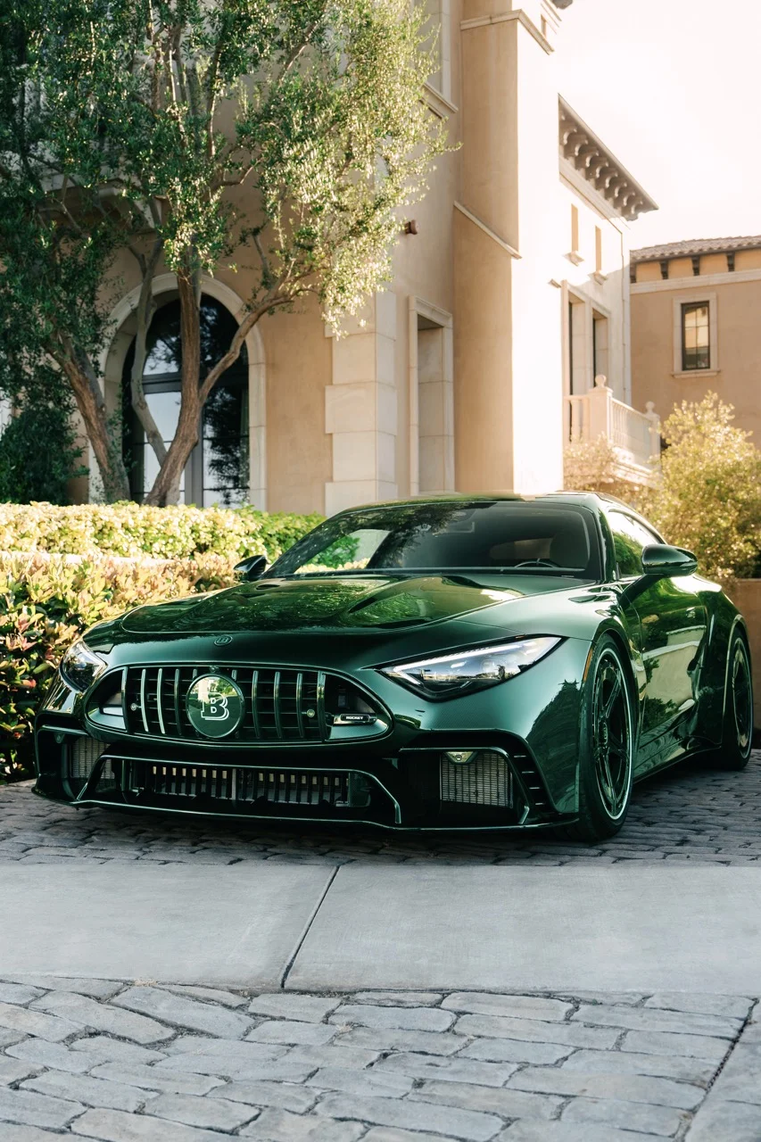 Ви можете купити найкраще клоунське взуття Mercedes в Америці