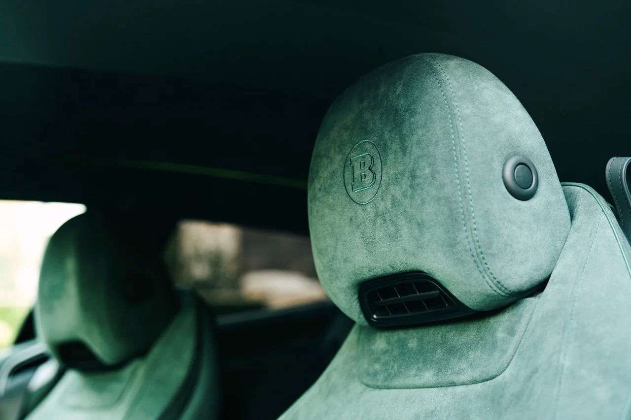 Ви можете купити найкраще клоунське взуття Mercedes в Америці