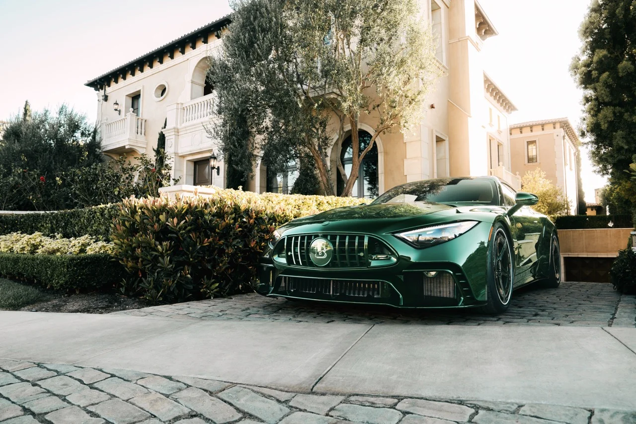 Ви можете купити найкраще клоунське взуття Mercedes в Америці