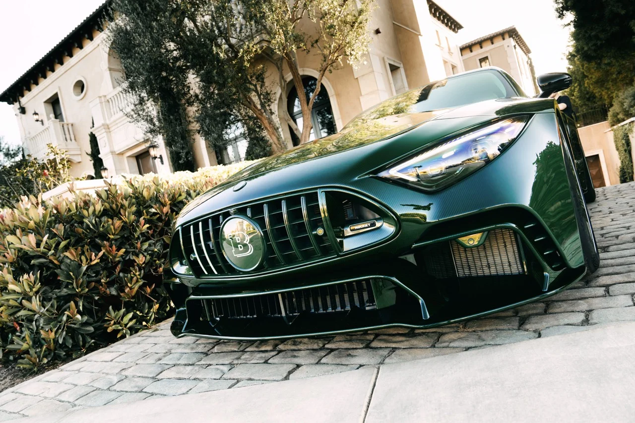 Ви можете купити найкраще клоунське взуття Mercedes в Америці