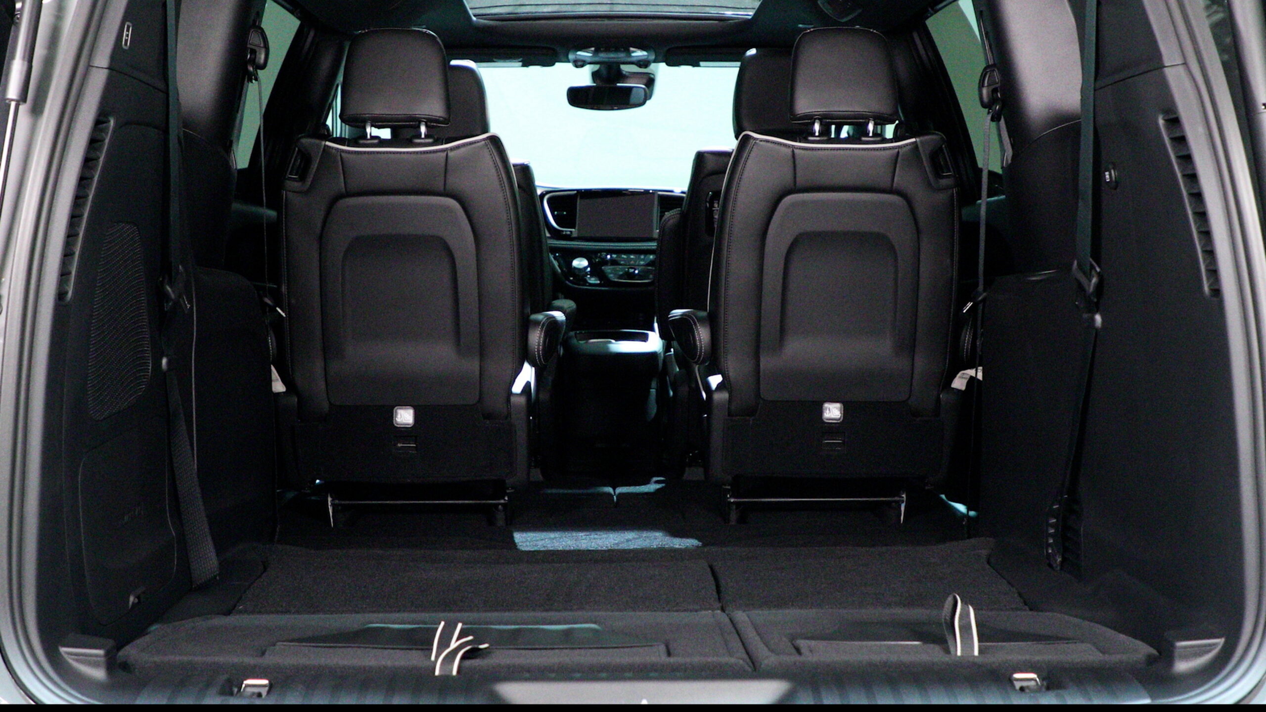 Chrysler’s CEO Says Buy The Minivan, And The Data Says He Really Needs You To