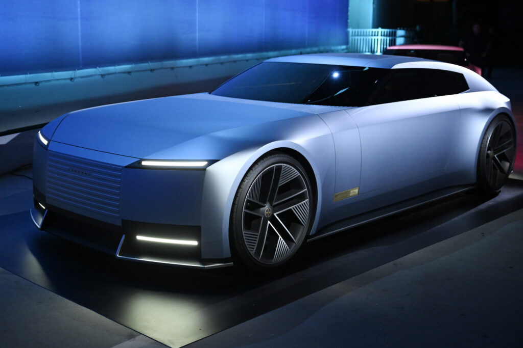  Jaguar Land Rover&rsquo;s Design Boss Is Out After Two Decades With No Successor Named