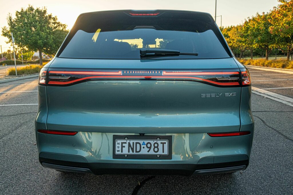  Two Things Bother Us About The 2026 Geely EX5, But The Price Tag Kills Both | Review