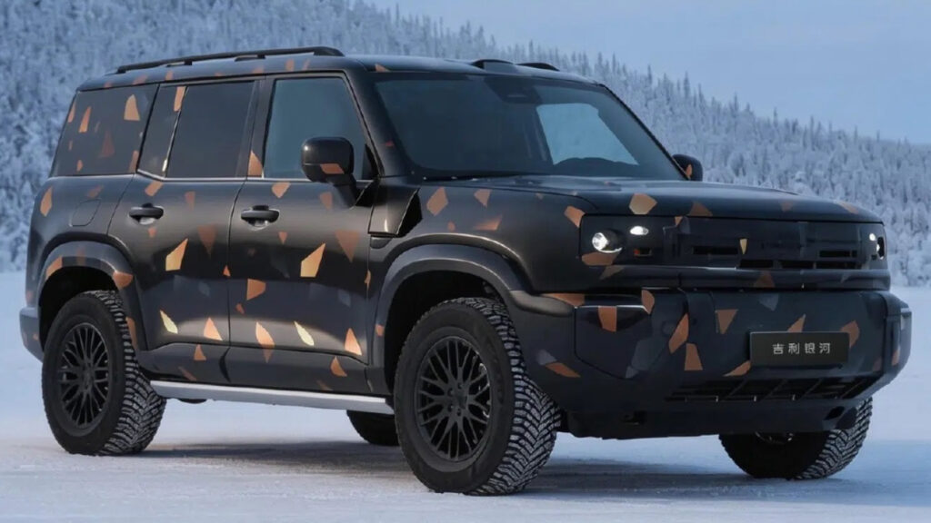 Geely’s Swimming Defender Wants Land Rover’s Lunch