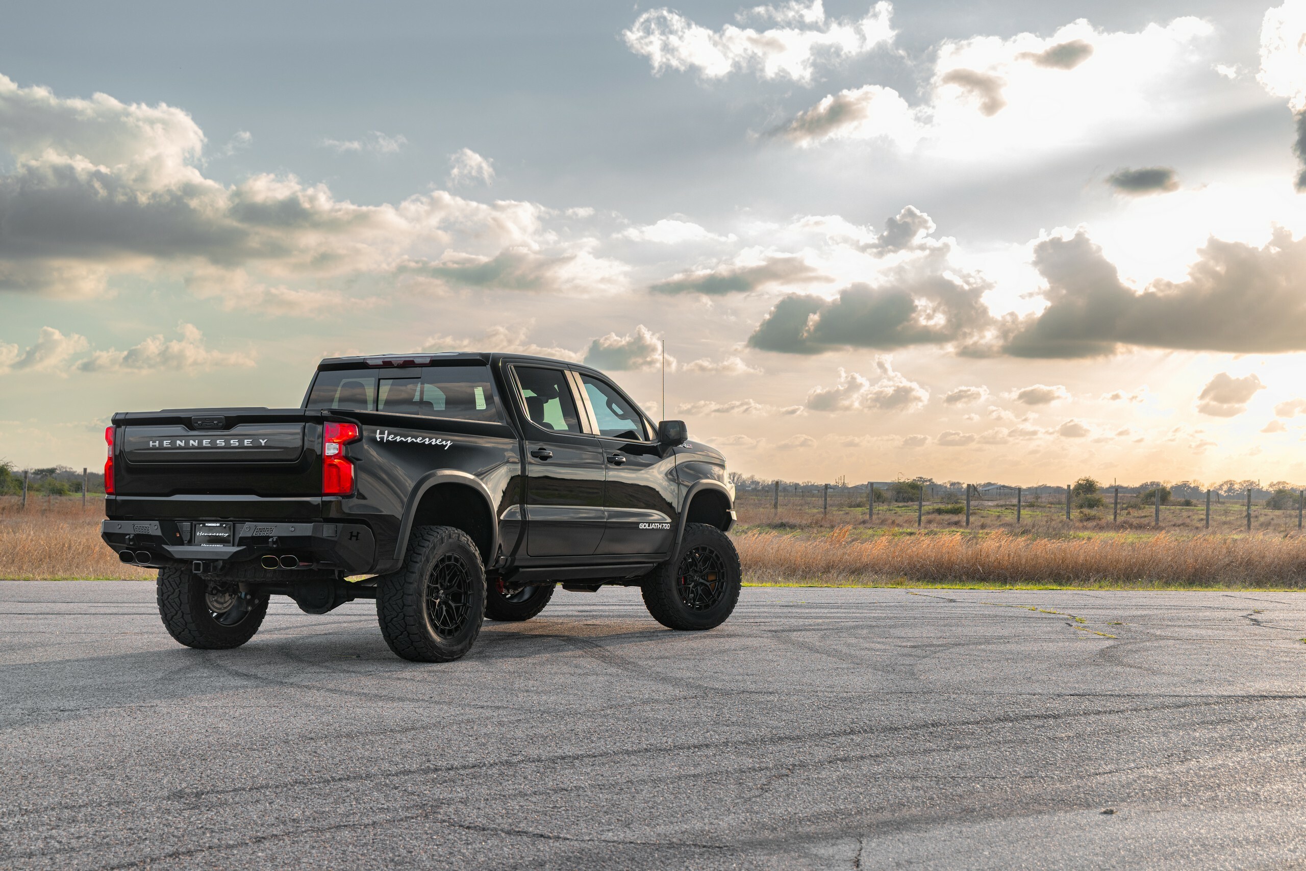 Двогвинтовий нагнітач перетворює Silverado ZR2 на пікап за 4,2 секунди