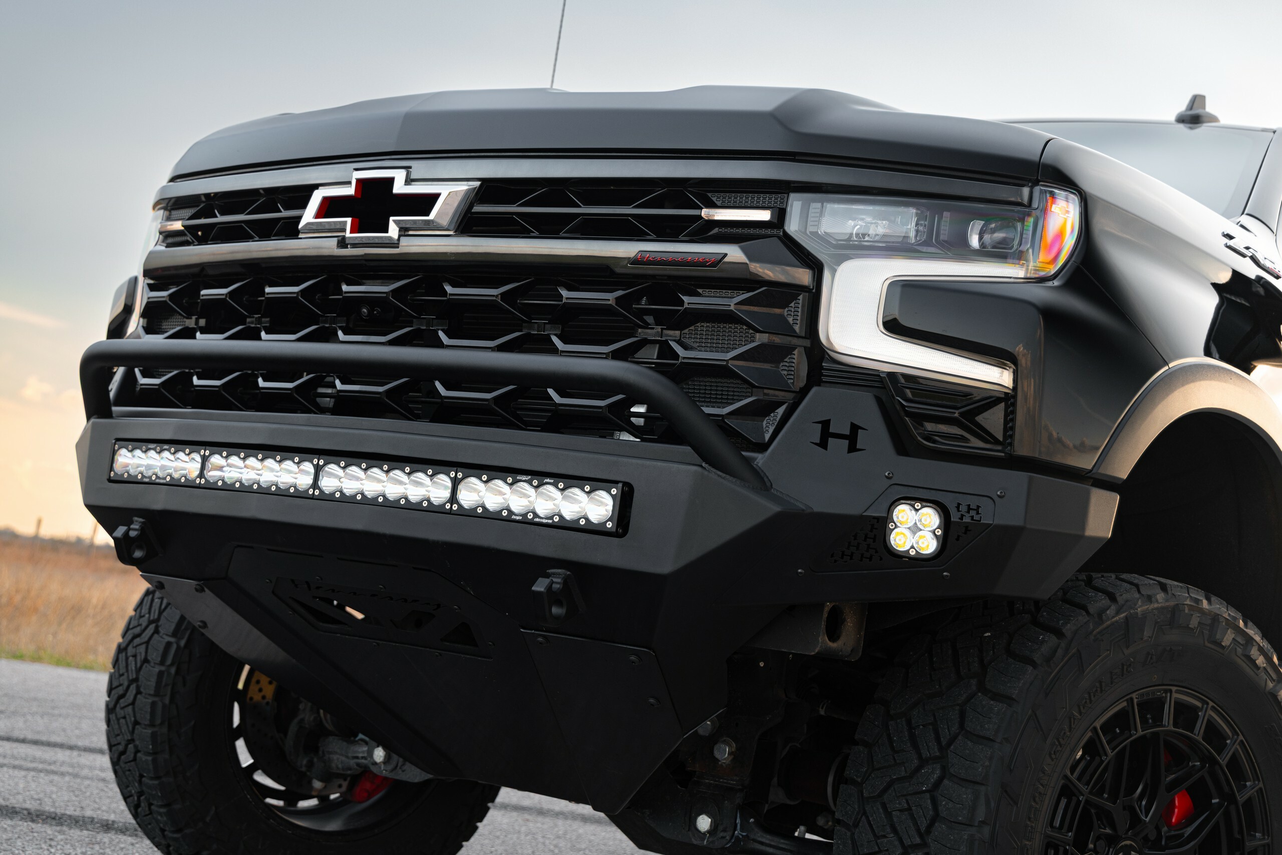 Двогвинтовий нагнітач перетворює Silverado ZR2 на пікап за 4,2 секунди