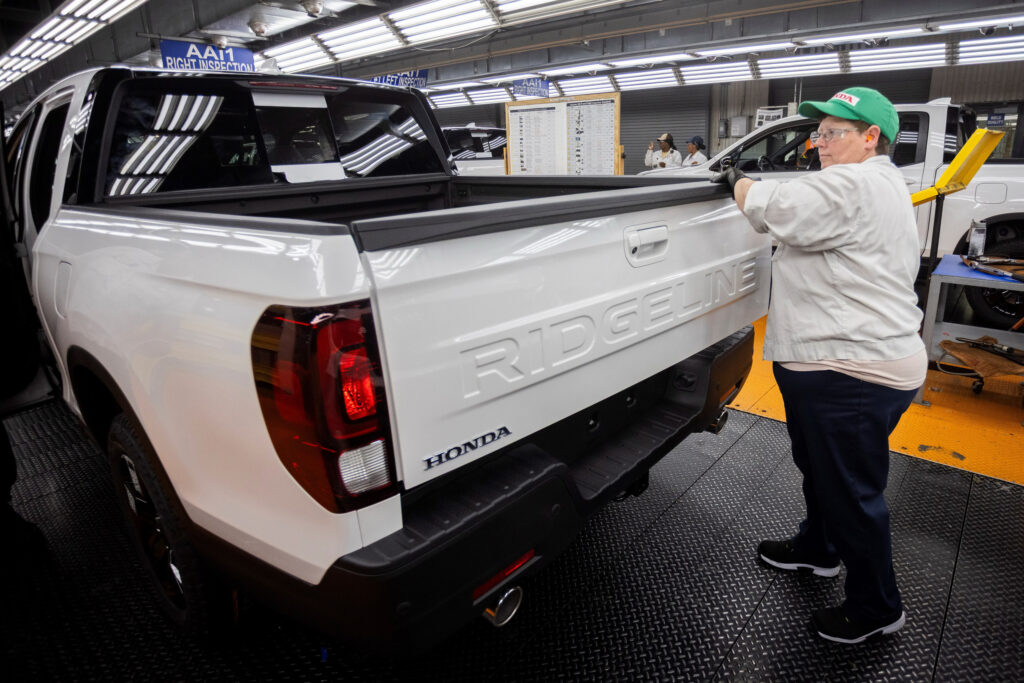  A Year Later, Trump&rsquo;s Tariff Bills Are Piling Up for Automakers And Consumers